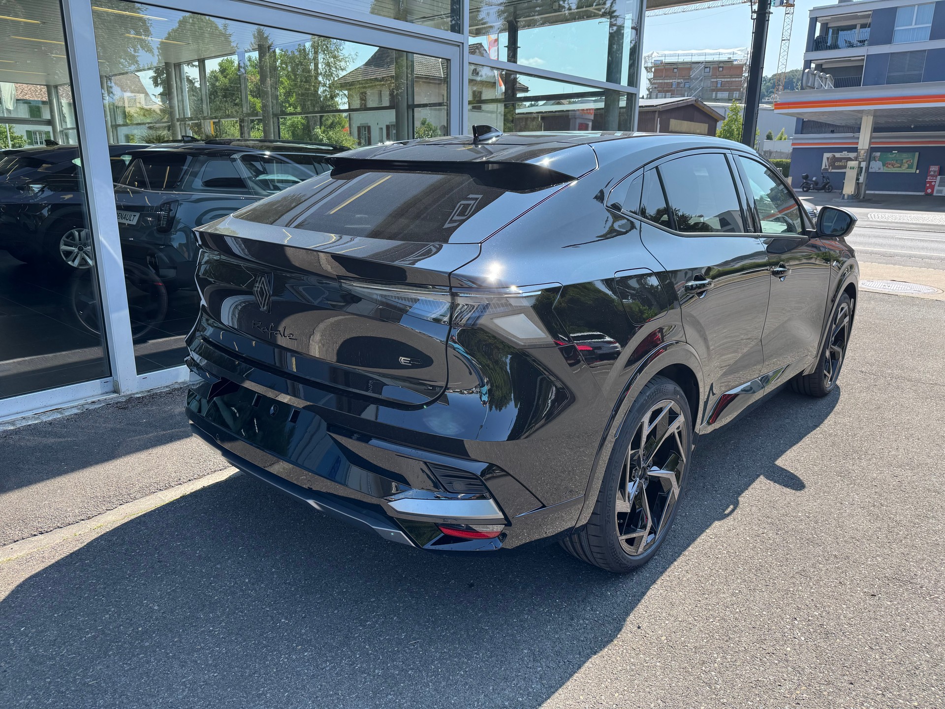RENAULT Rafale 1.2 E-Tech Plug-in Hybrid 300 4x4 Atelier Alpine-image-5