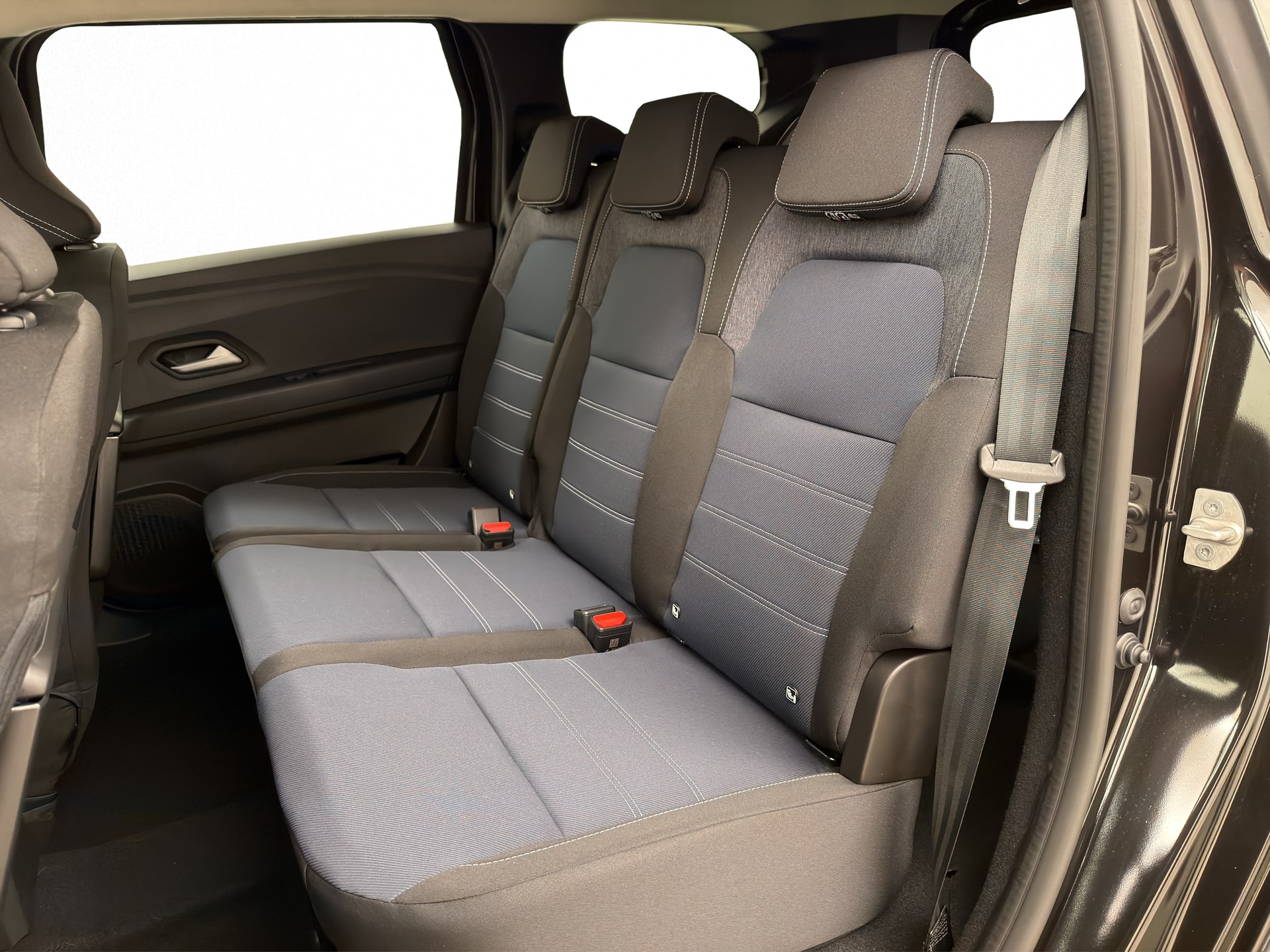 DACIA Jogger 1.8 Hybrid Journey-image-11