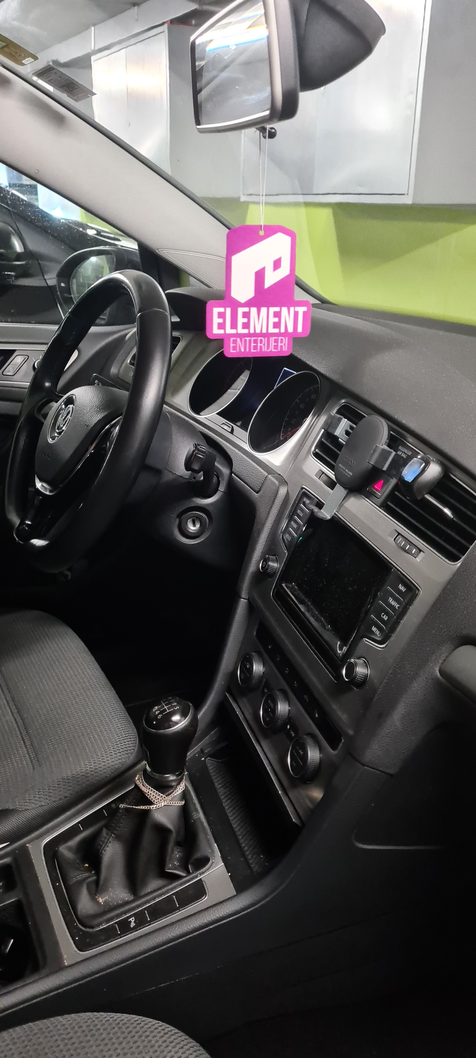 VW Variant-image-3