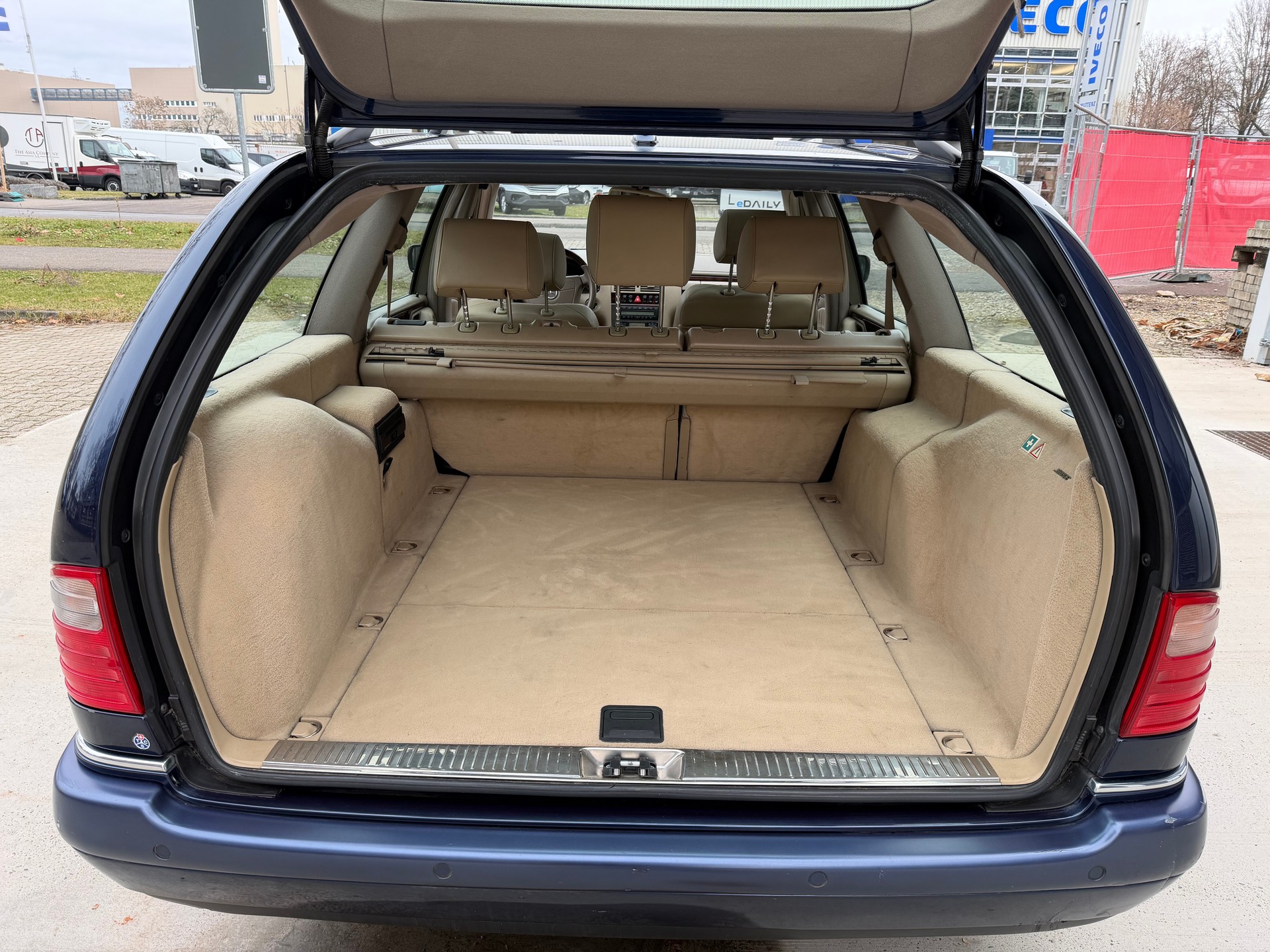 MERCEDES-BENZ E 430 Elégance Automatic-image-9