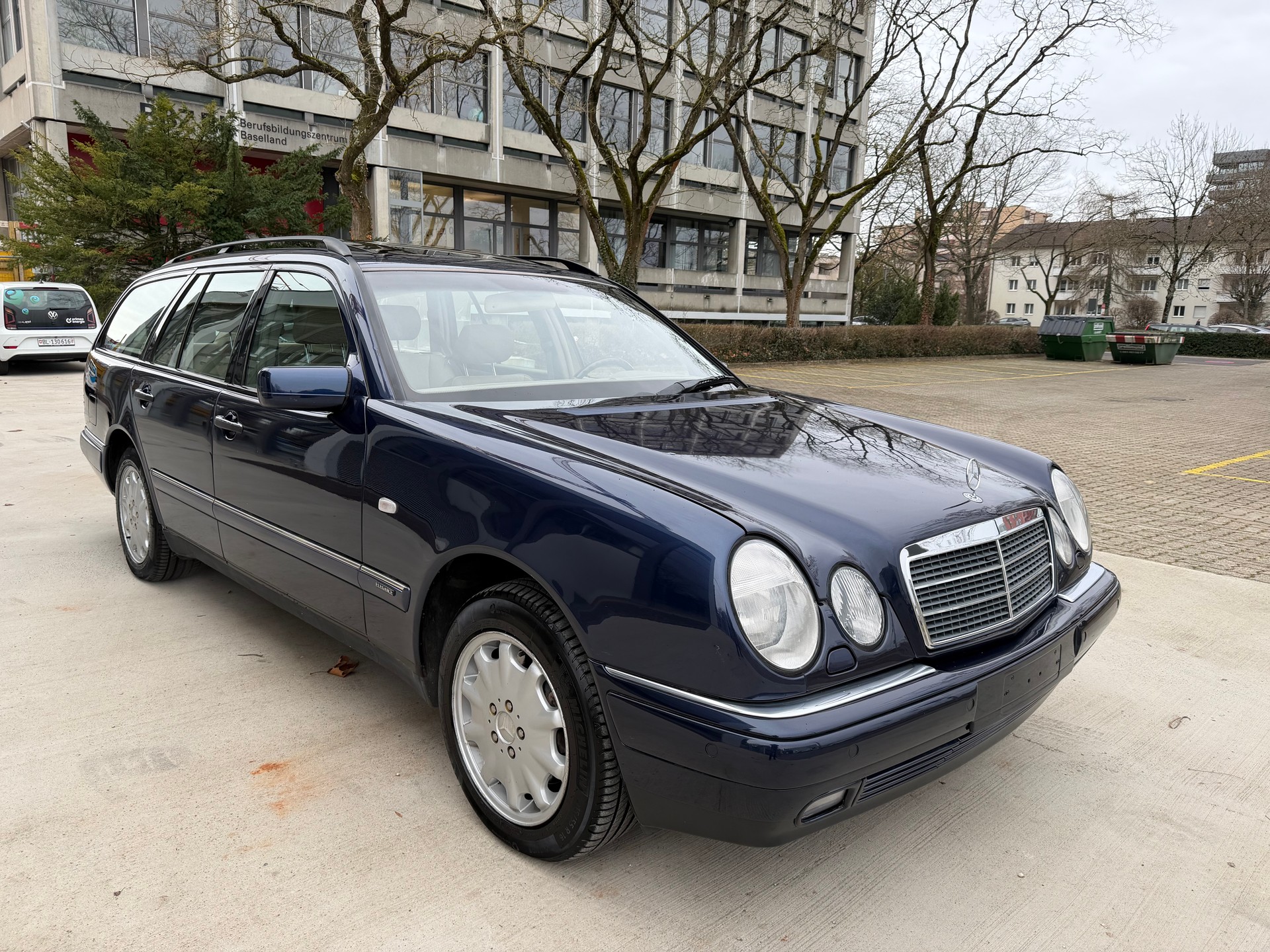 MERCEDES-BENZ E 430 Elégance Automatic-image-6