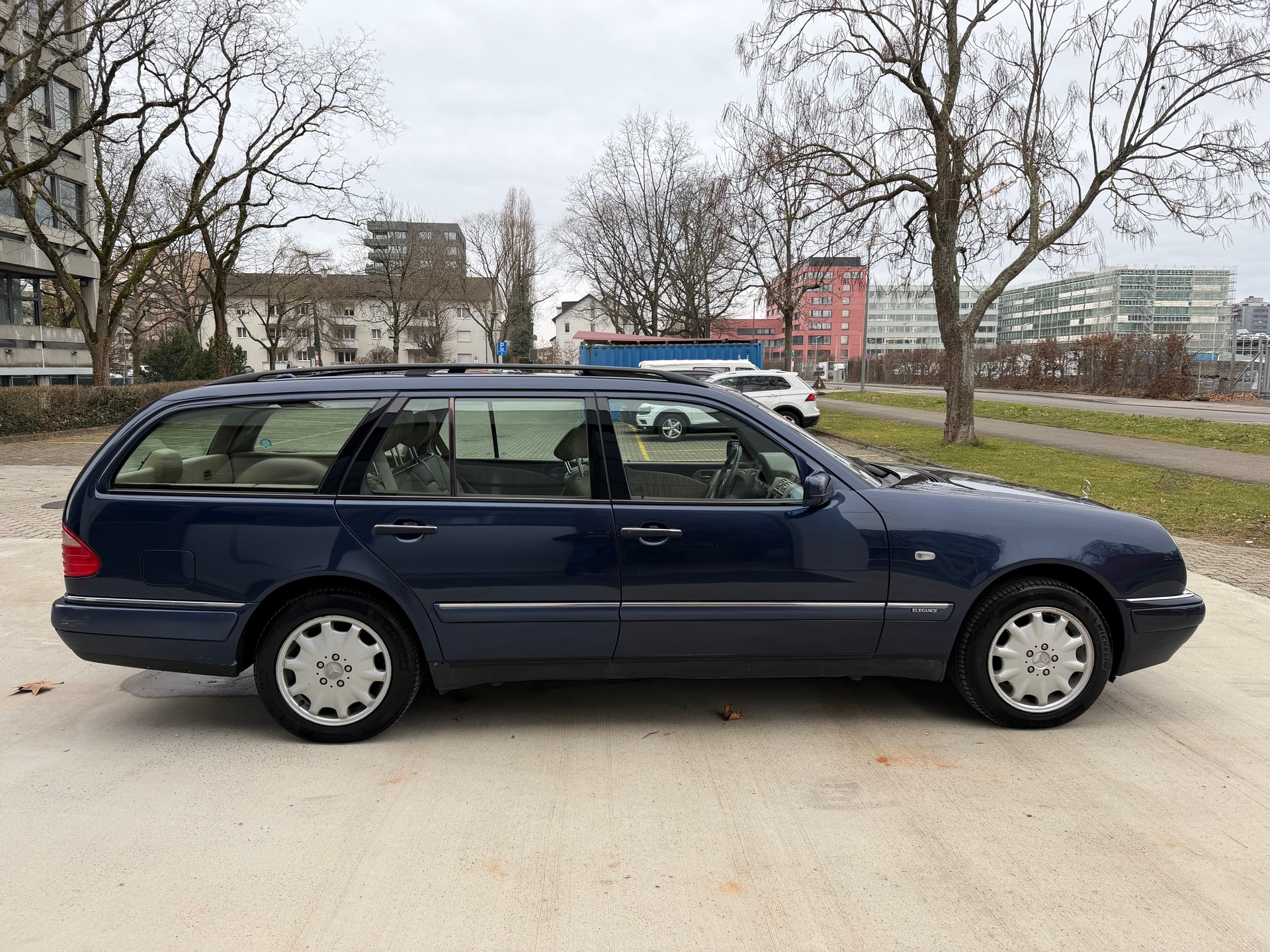 MERCEDES-BENZ E 430 Elégance Automatic-image-5