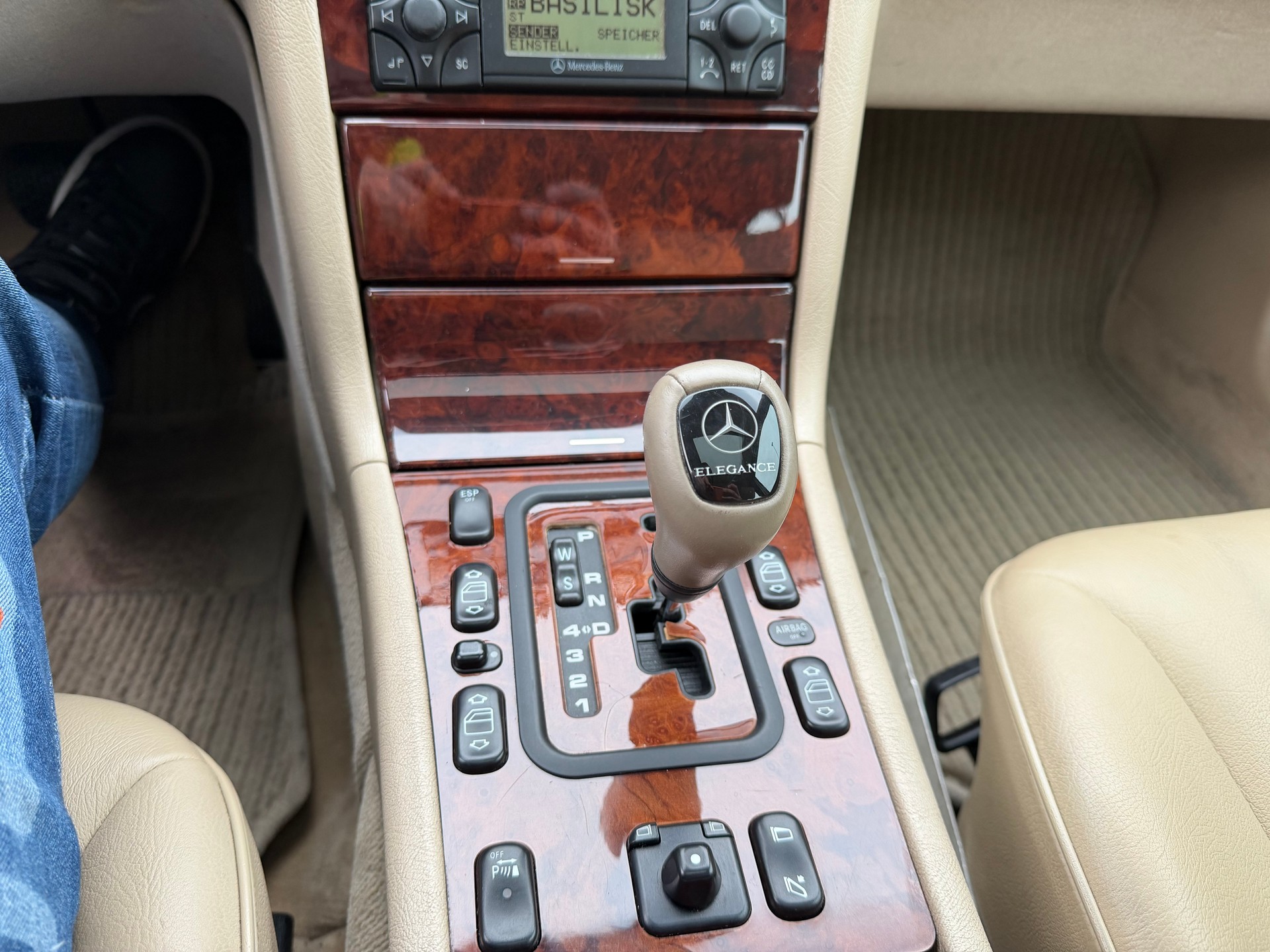 MERCEDES-BENZ E 430 Elégance Automatic-image-17