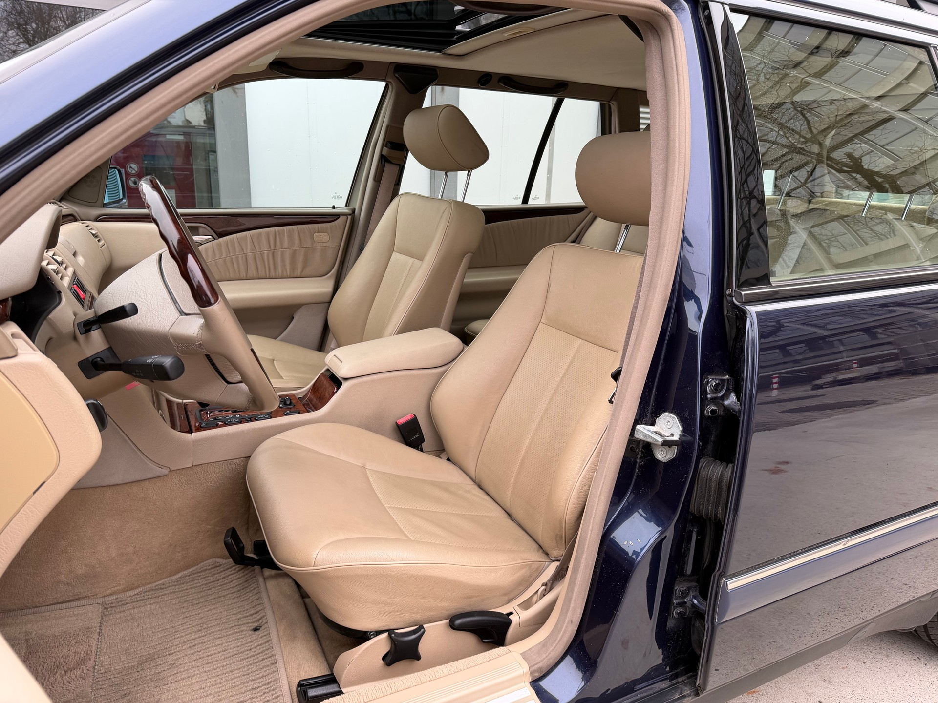 MERCEDES-BENZ E 430 Elégance Automatic-image-13