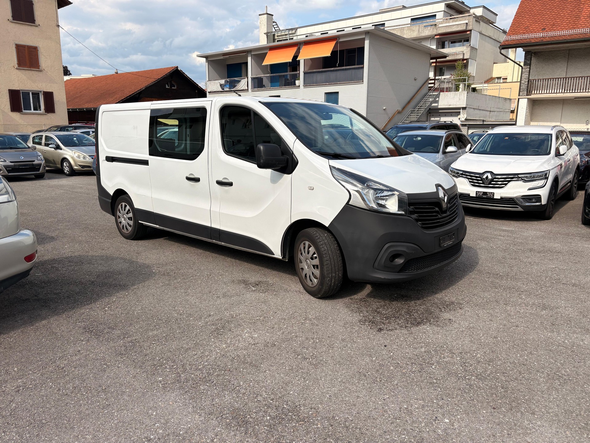 RENAULT Trafic 1.6 dCi 115 2.9t Business L2H1-image-1