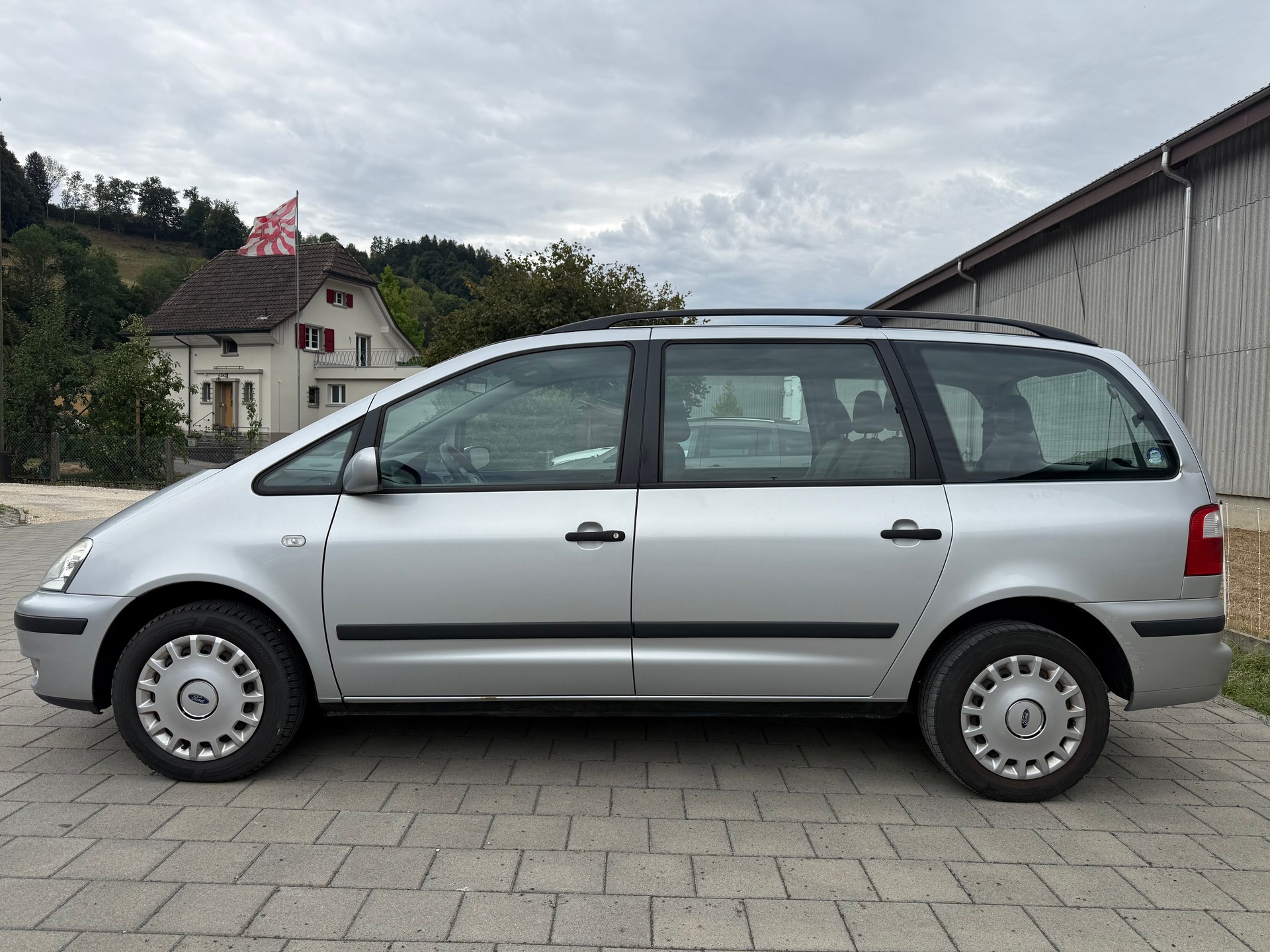 FORD GALAXY-image-4