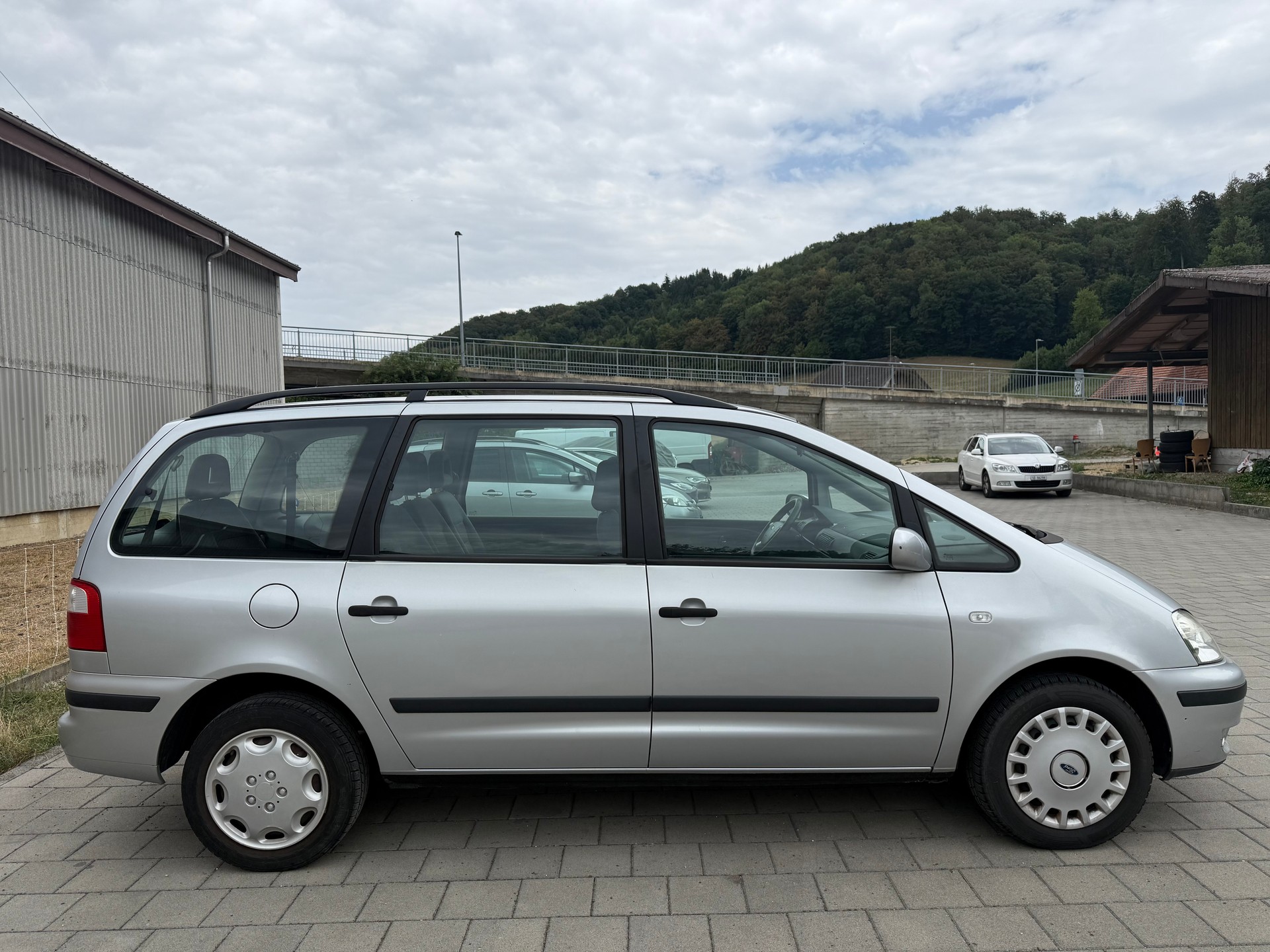FORD GALAXY-image-3