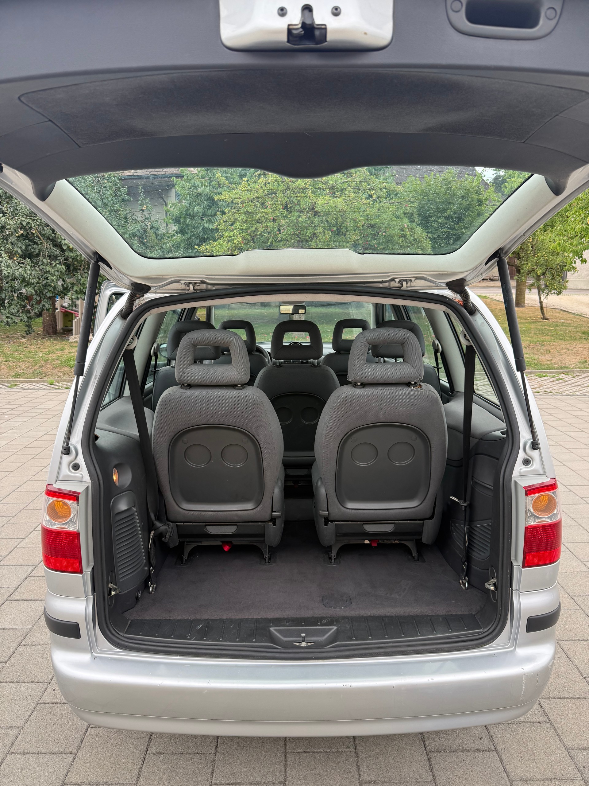 FORD GALAXY-image-12