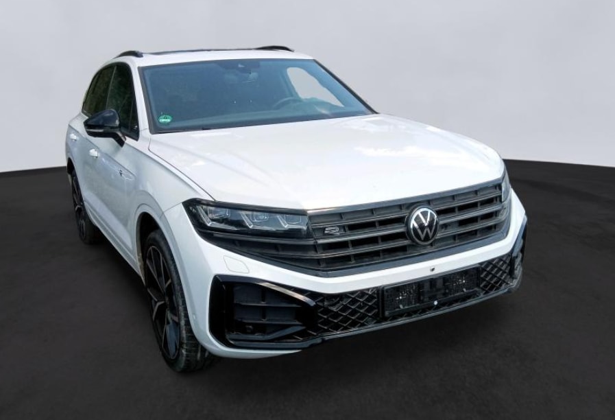 VW Touareg 3.0 TDI R-Line Tiptronic-image-0