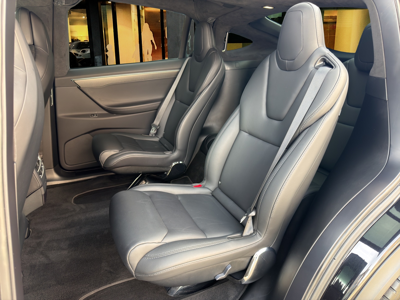 TESLA Model X 100 D-image-8
