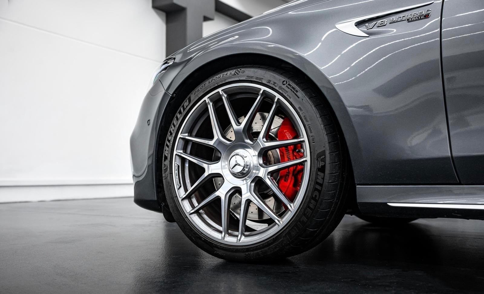 MERCEDES-BENZ E 63 S AMG 4matic+-image-5