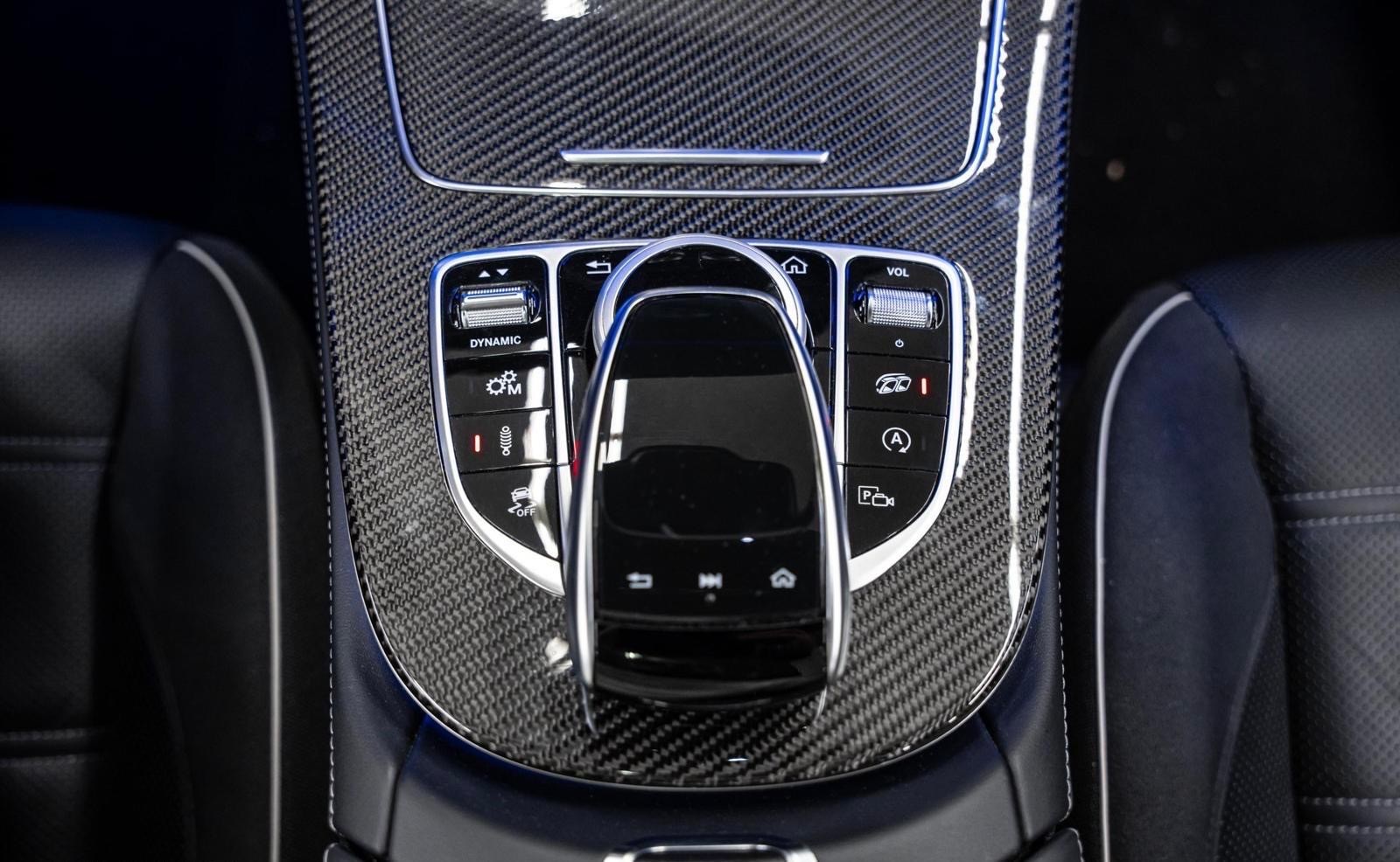 MERCEDES-BENZ E 63 S AMG 4matic+-image-13