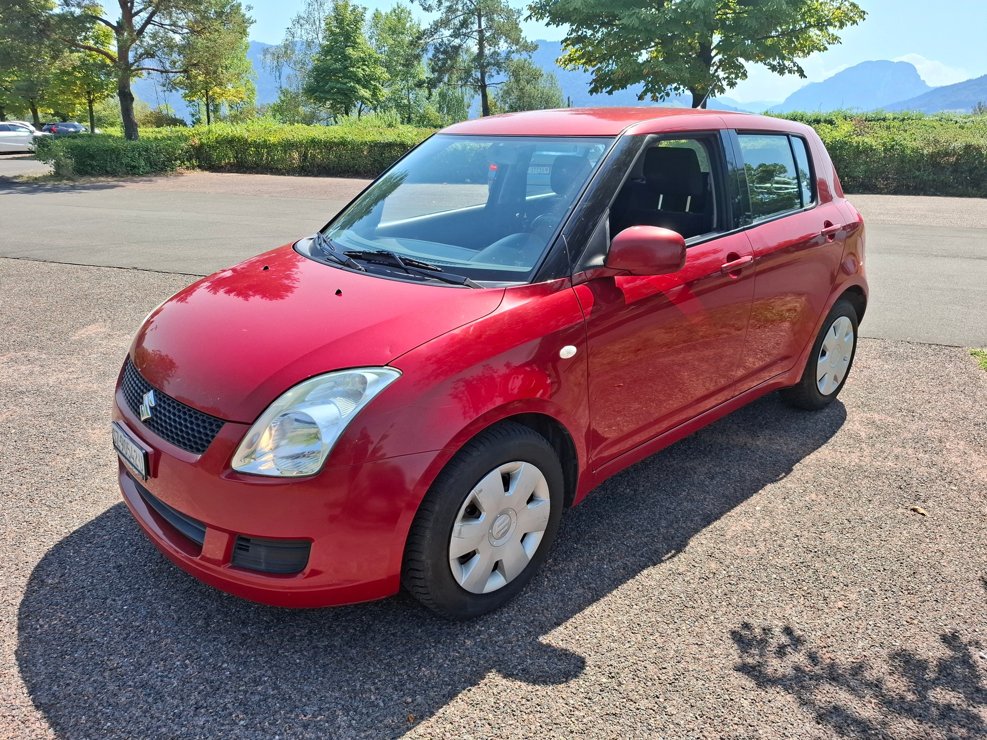 SUZUKI Swift 1.3i 16V GL 4x4-image-2