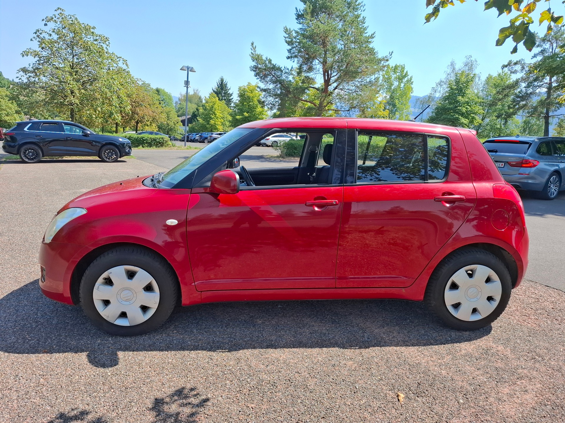 SUZUKI Swift 1.3i 16V GL 4x4-image-3