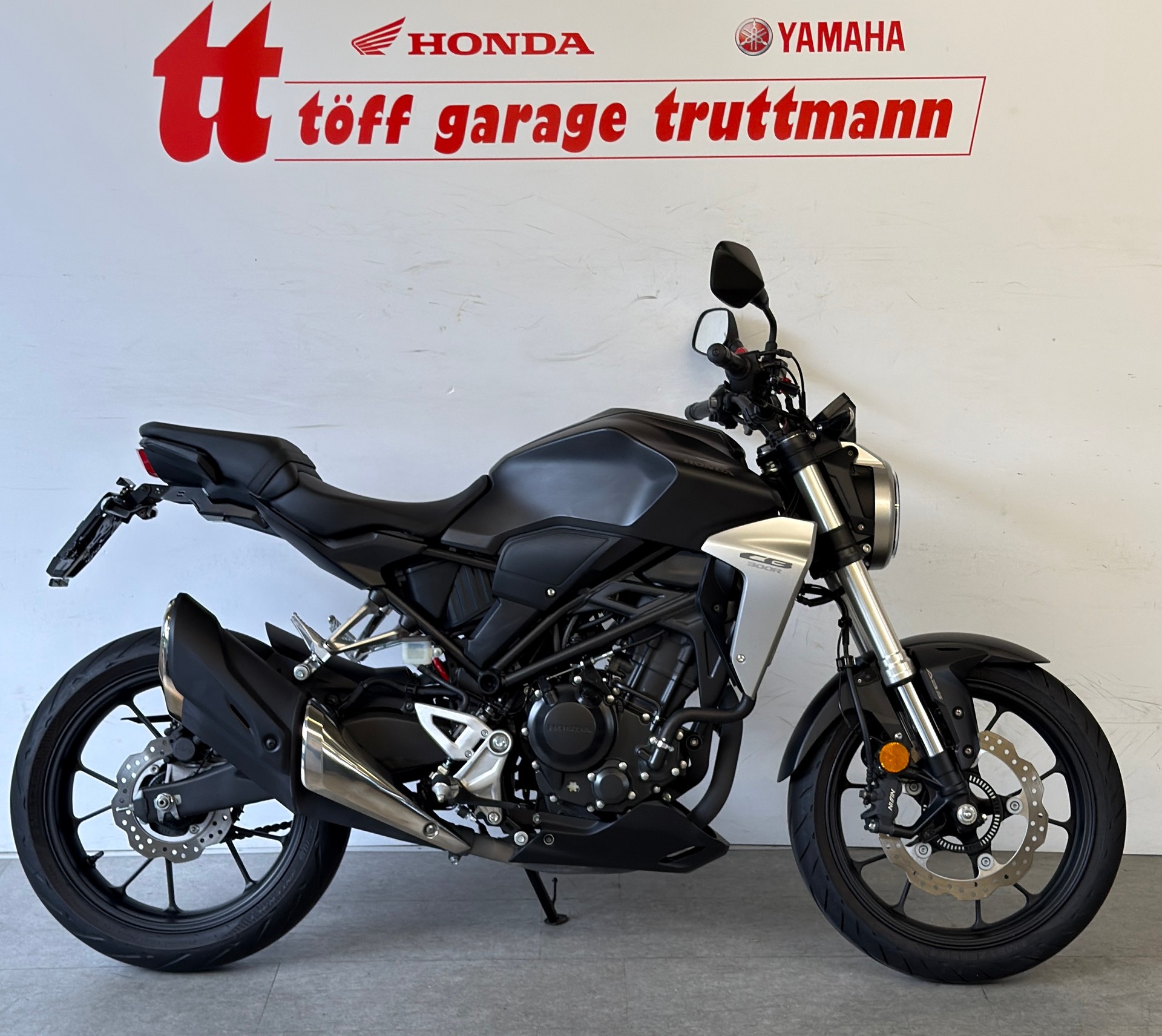 HONDA CB 300 R