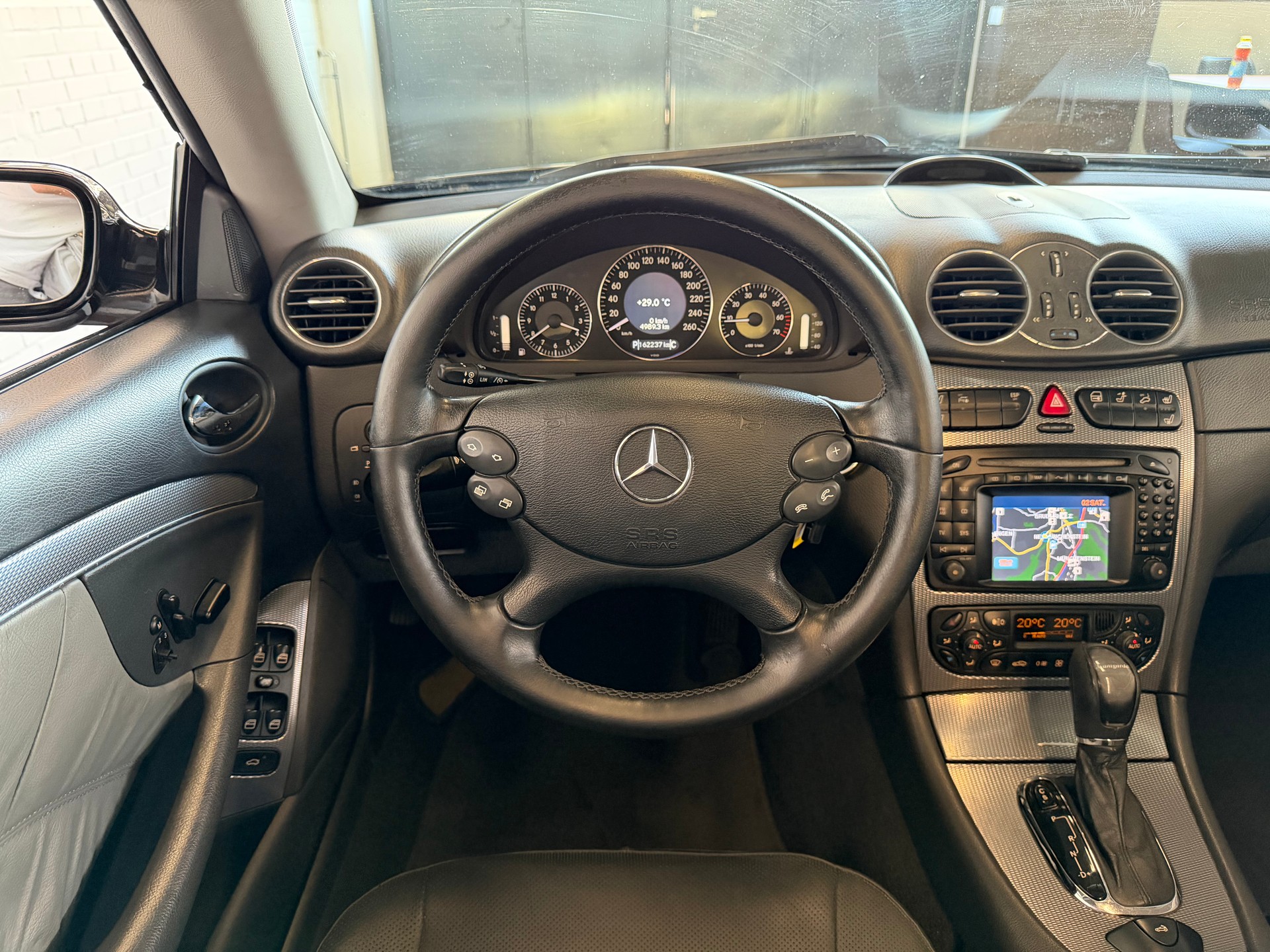 MERCEDES-BENZ CLK 320 Avantgarde Automatic-image-15