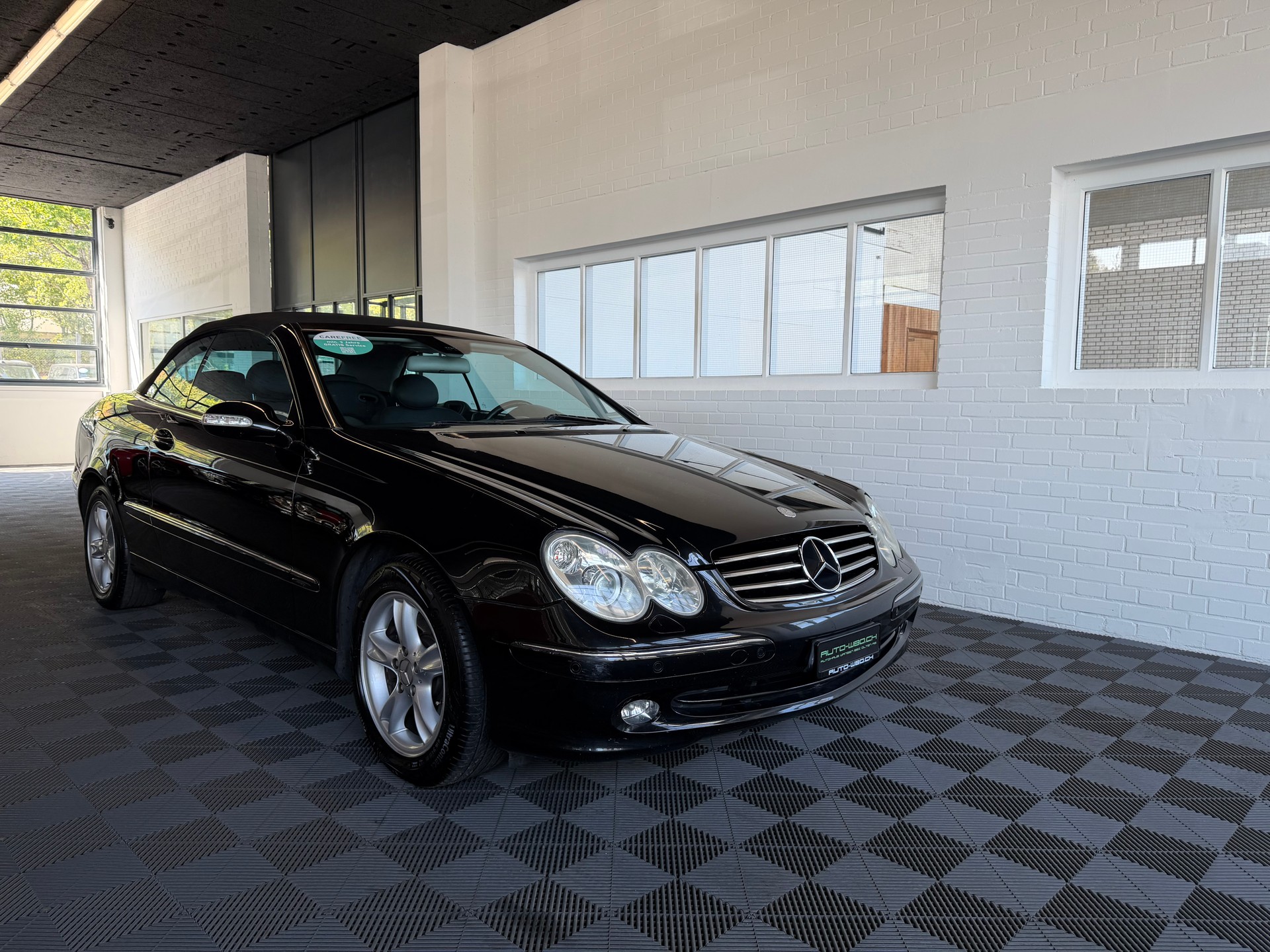 MERCEDES-BENZ CLK 320 Avantgarde Automatic-image-0