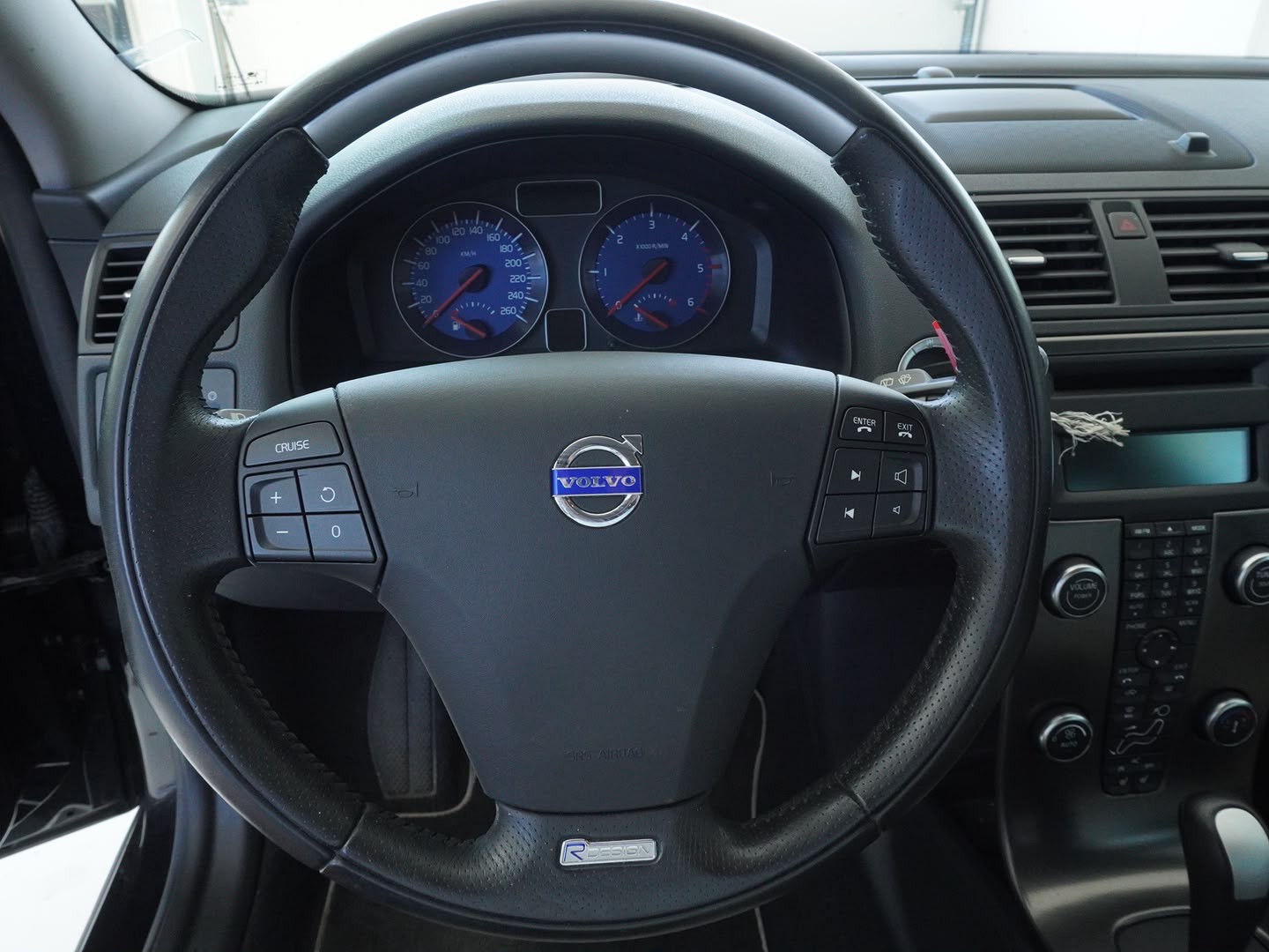VOLVO V50 D4 R-Design Geartronic-image-5