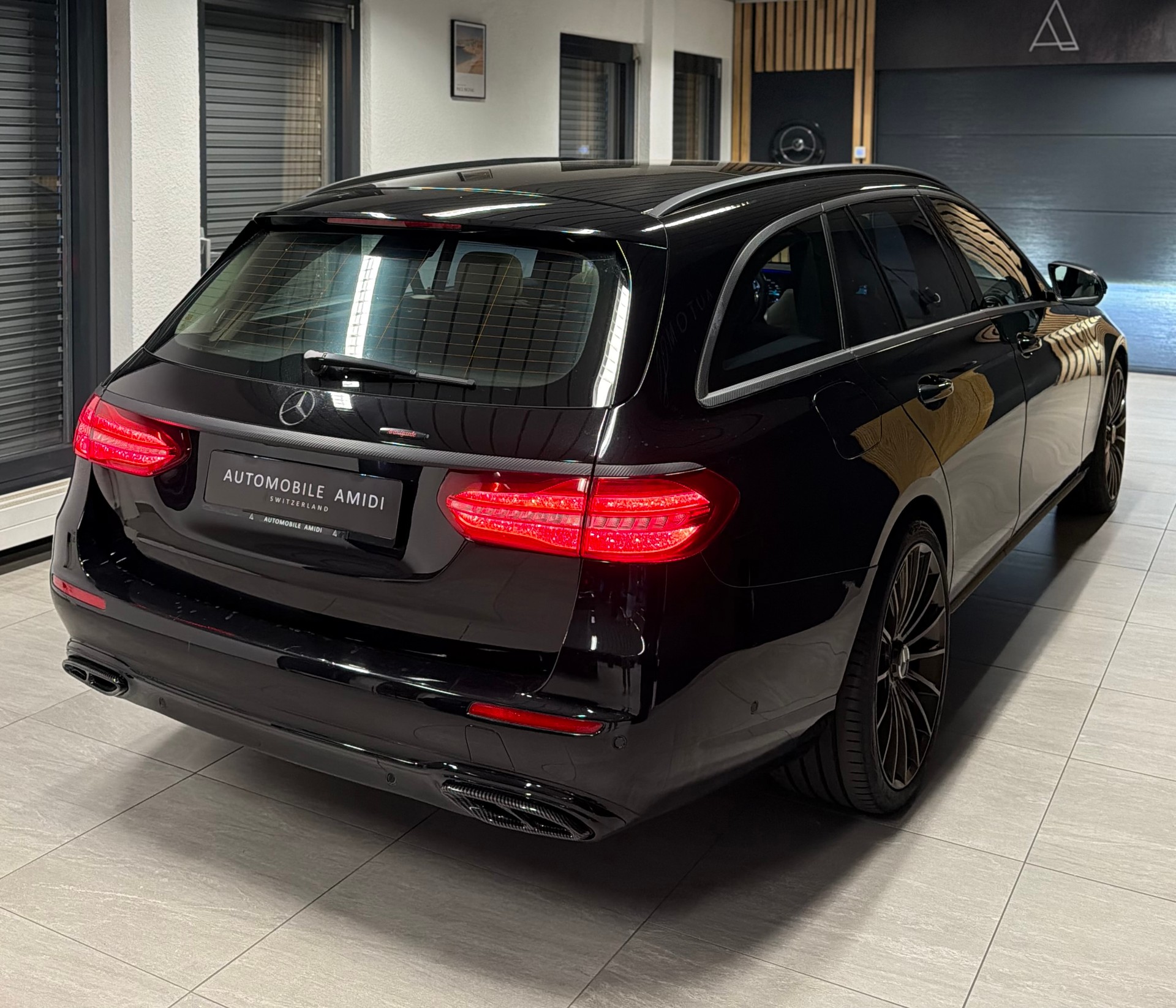 MERCEDES-BENZ E 350 d Avantgarde 9G-Tronic-image-4