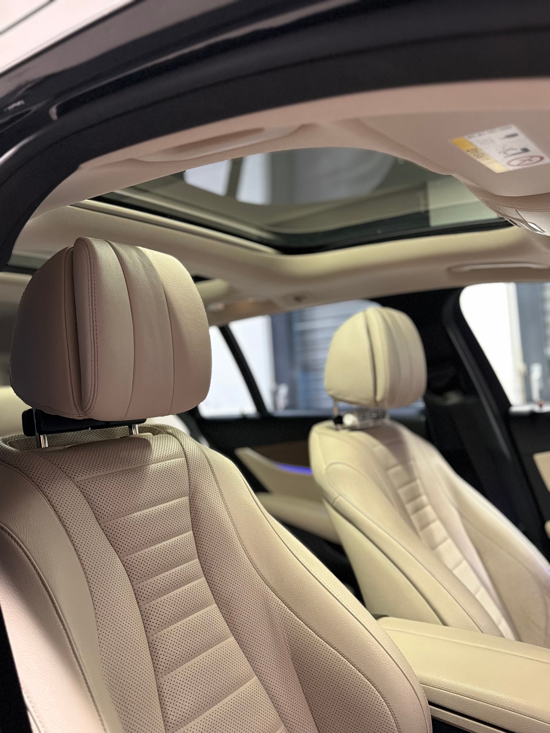 MERCEDES-BENZ E 350 d Avantgarde 9G-Tronic-image-10