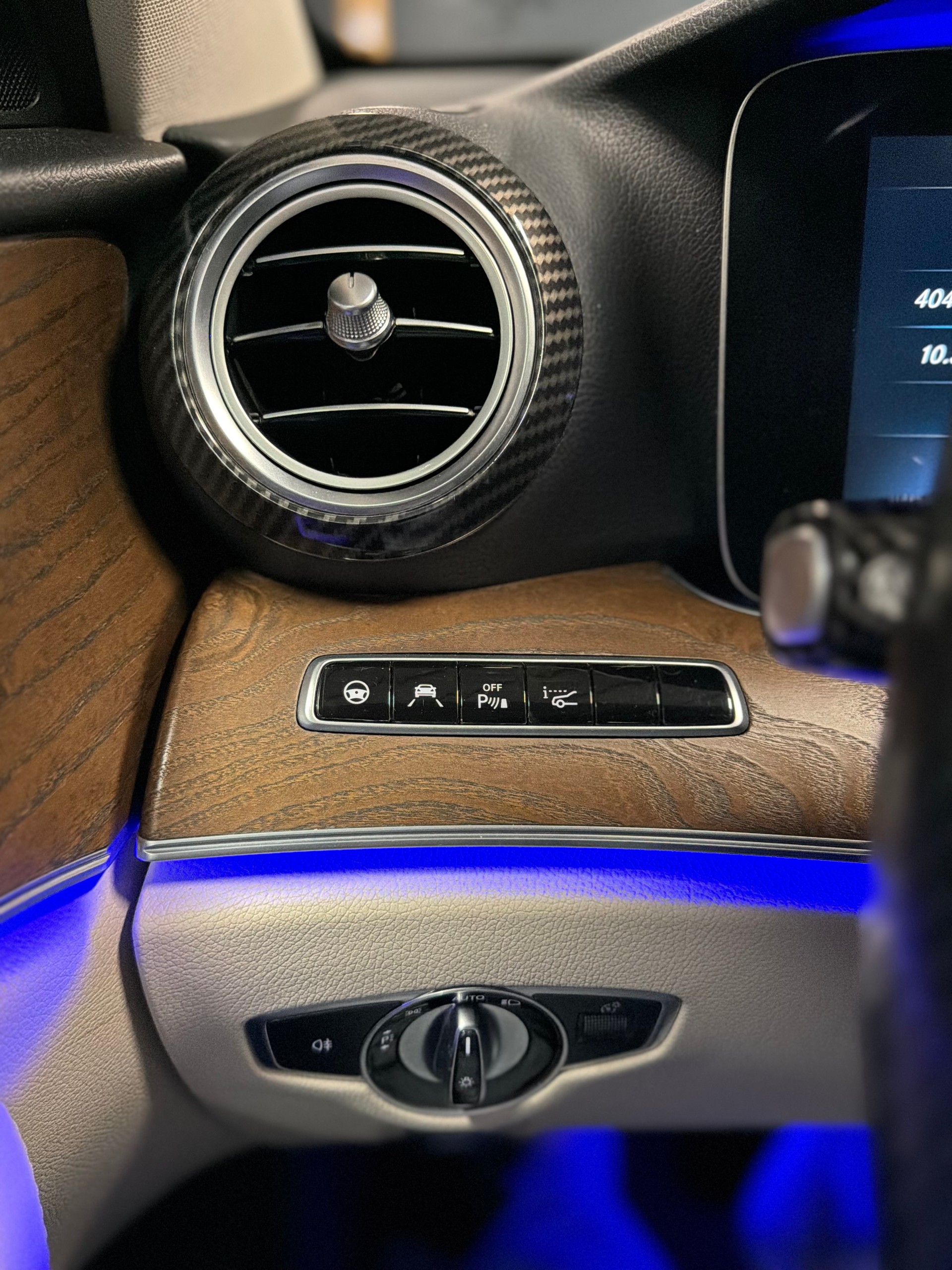 MERCEDES-BENZ E 350 d Avantgarde 9G-Tronic-image-12
