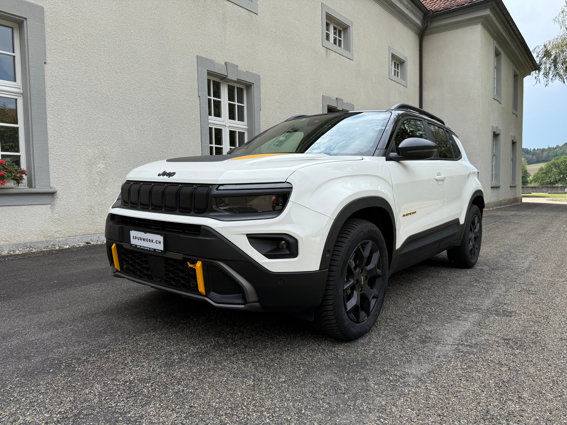 JEEP Avenger 1.2 Turbo MHEV The North Face 4xe-image-1