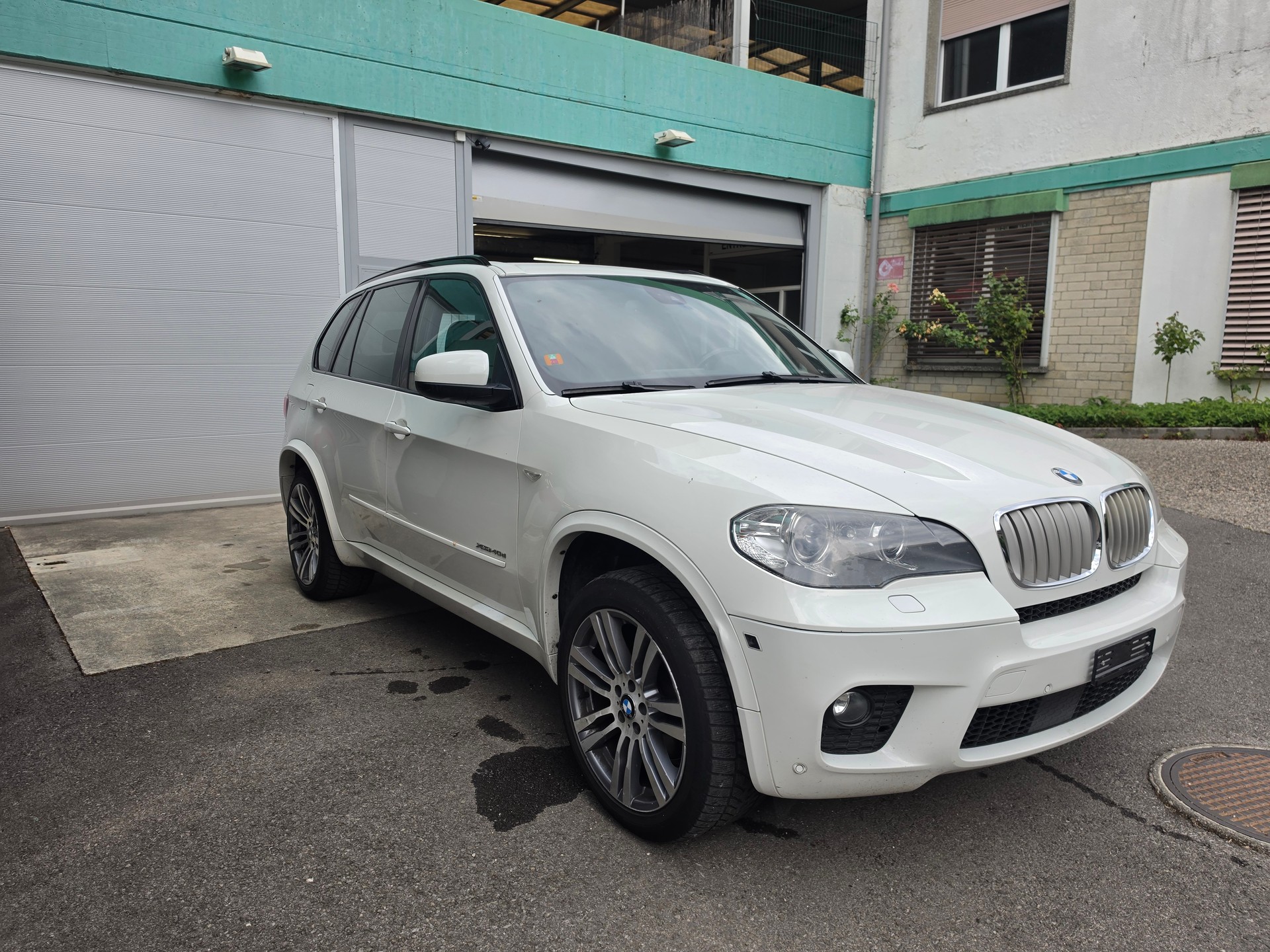 BMW X5 xDrive 40d Steptronic-image-2