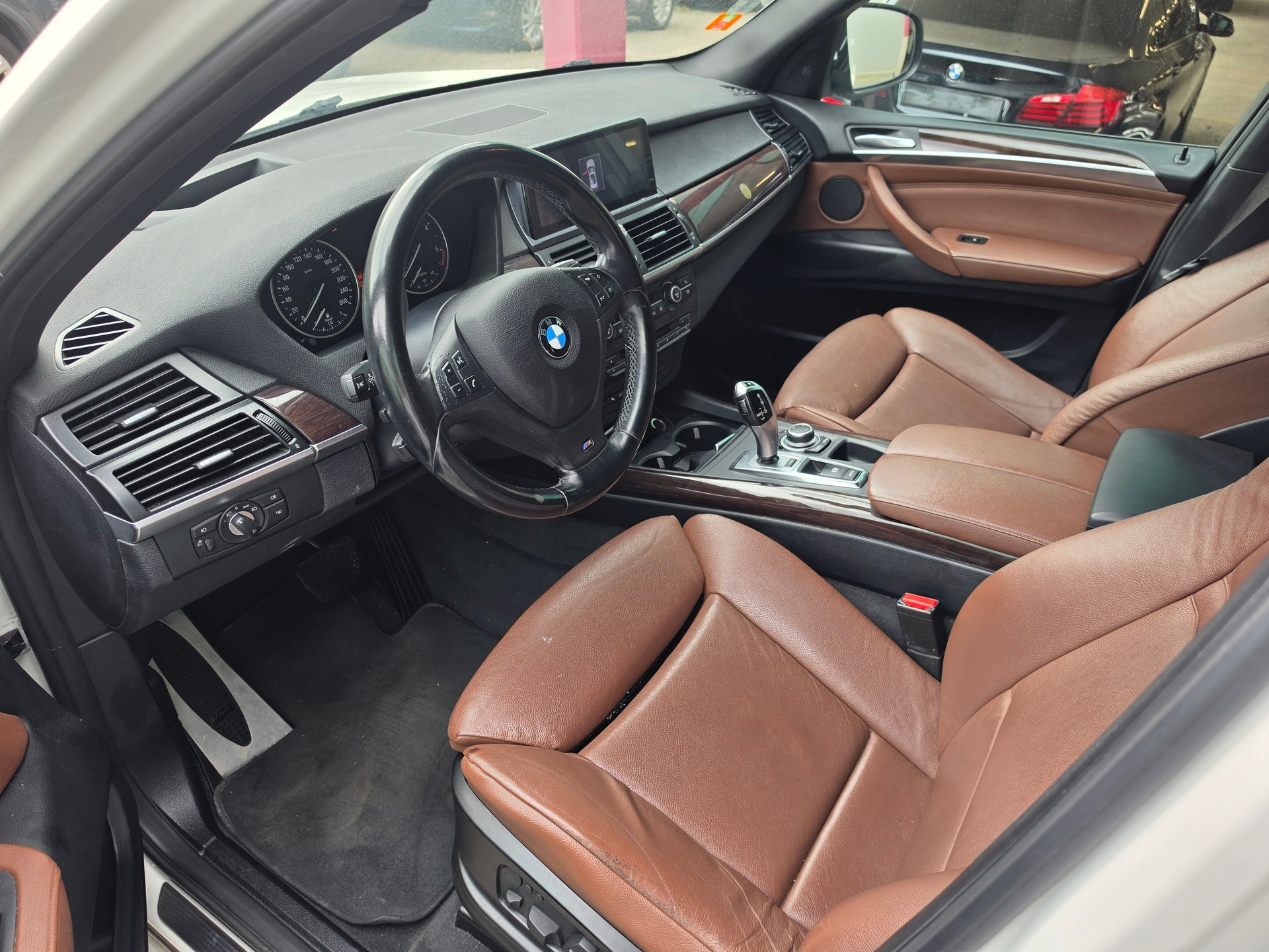 BMW X5 xDrive 40d Steptronic-image-10