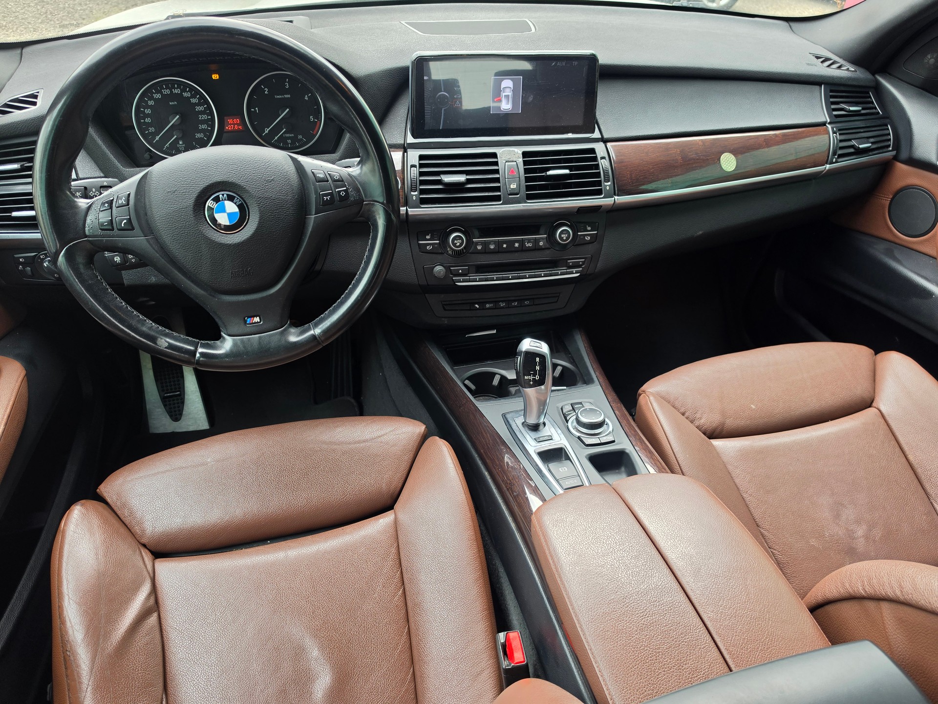 BMW X5 xDrive 40d Steptronic-image-15