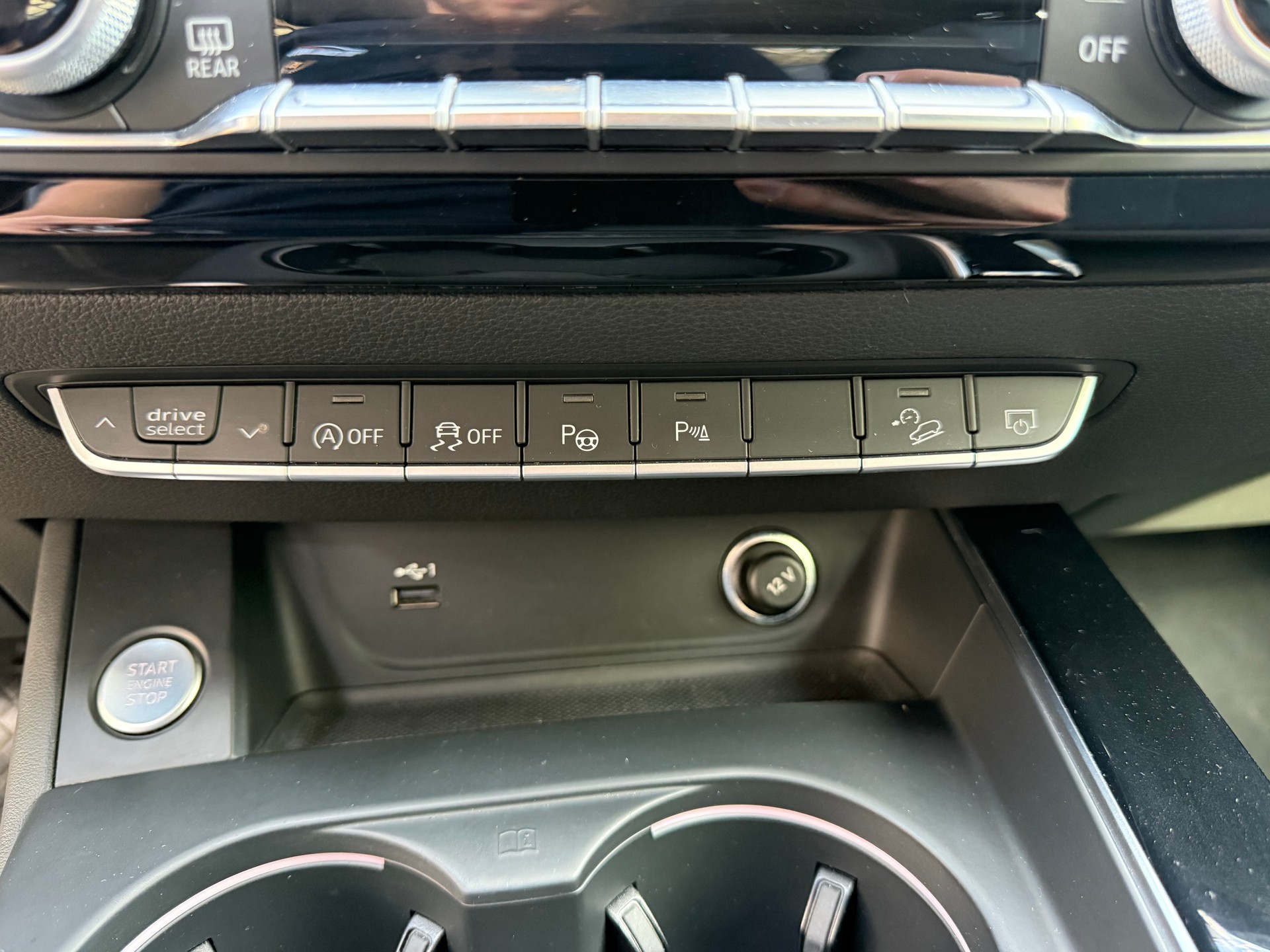 AUDI A4 allroad 45 TFSI quattro S-tronic-image-11