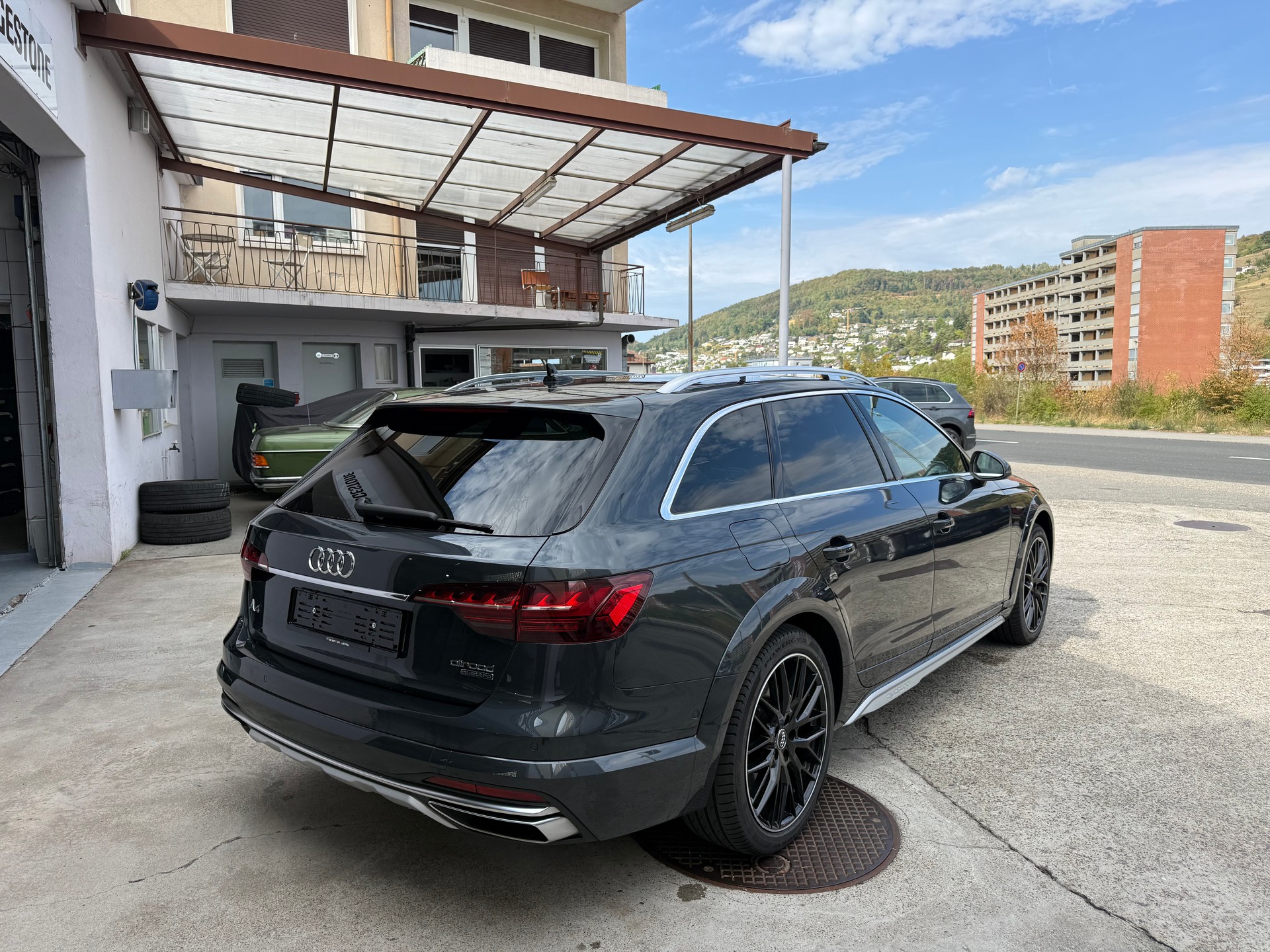 AUDI A4 allroad 45 TFSI quattro S-tronic-image-2