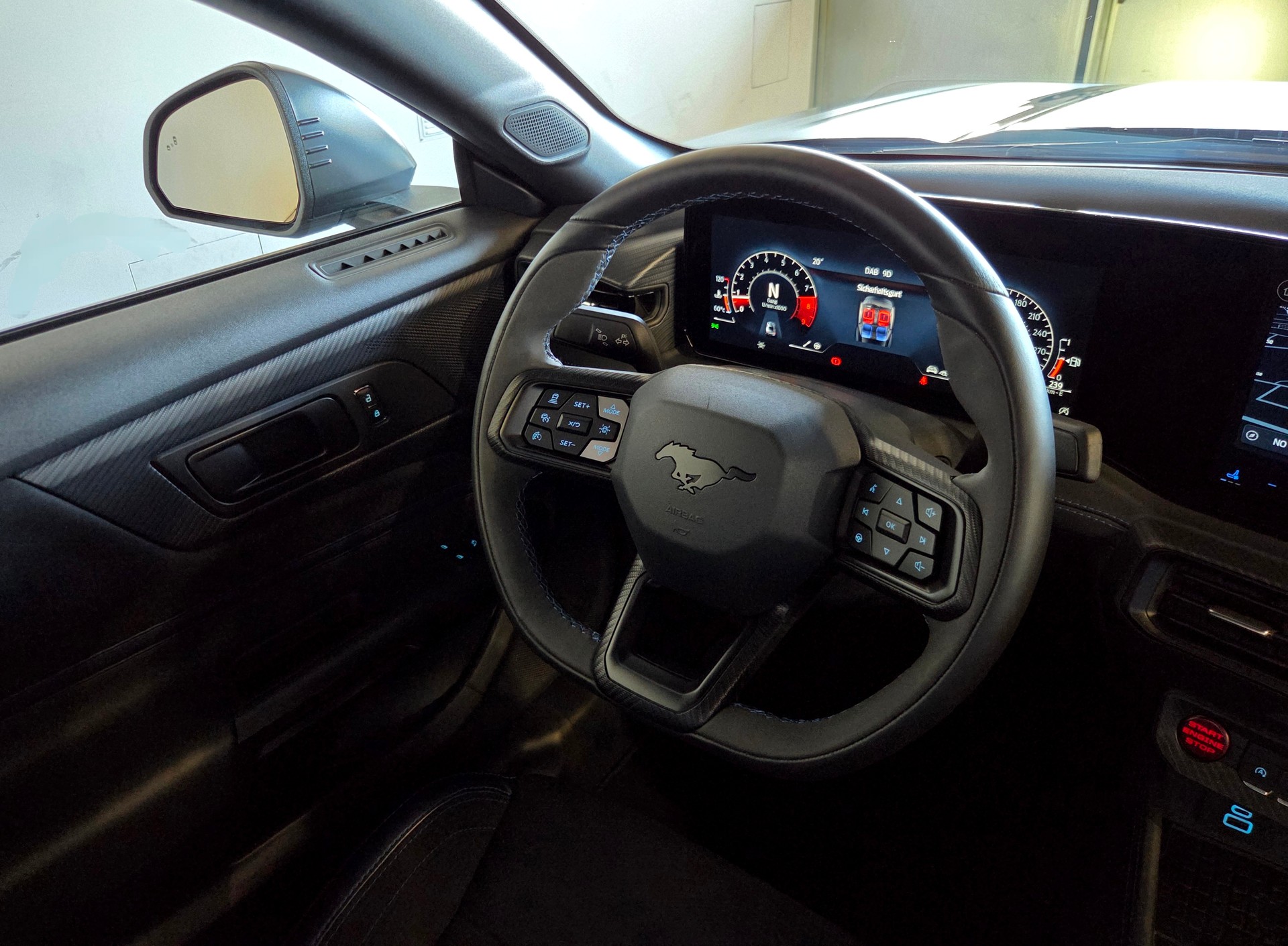 FORD Mustang Coupé 5.0 V8 Dark Horse-image-22