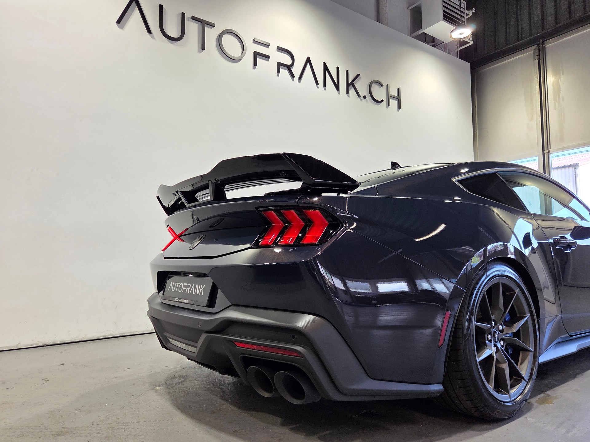 FORD Mustang Coupé 5.0 V8 Dark Horse-image-8