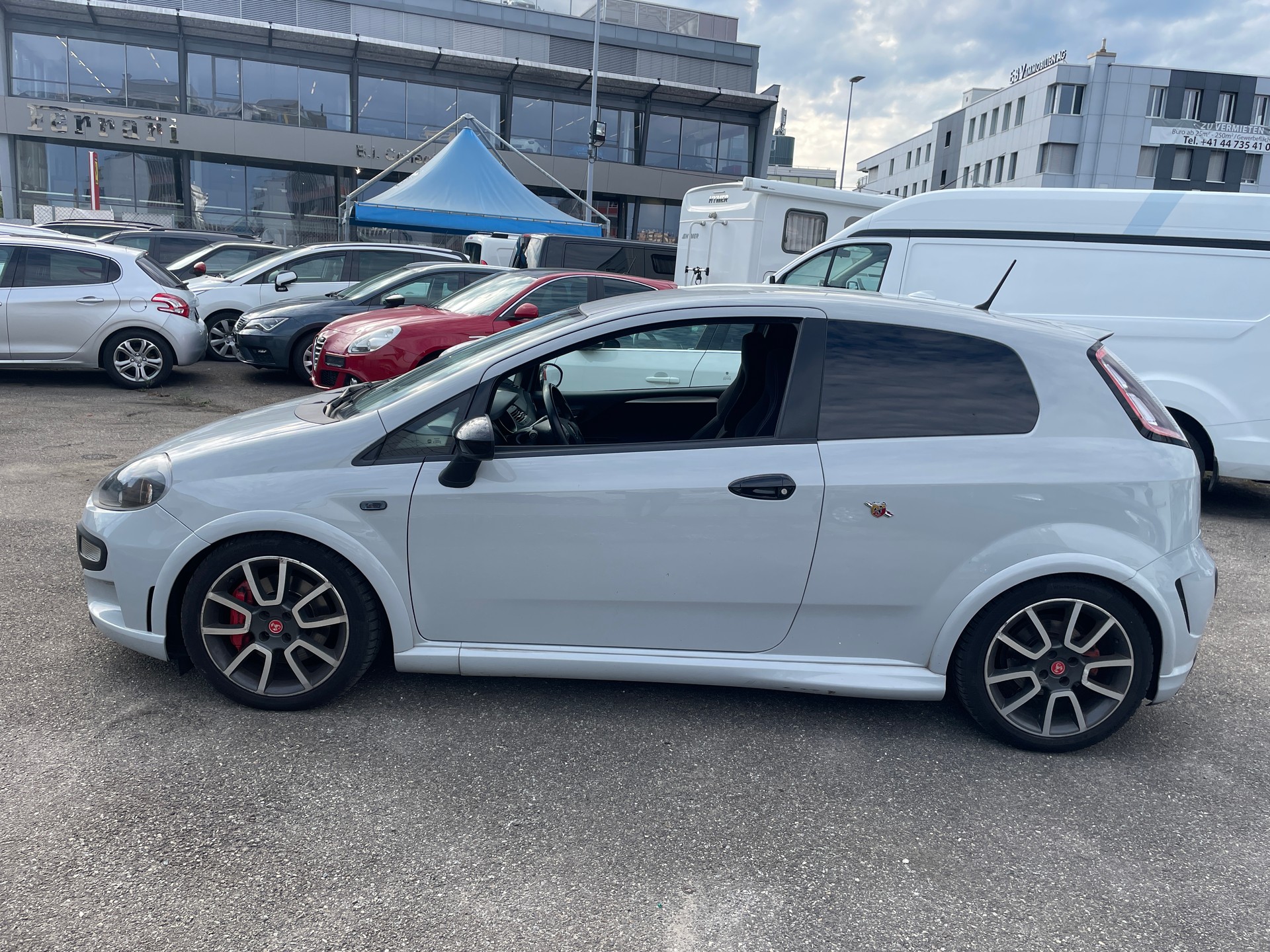 FIAT Punto 1.4 16V Turbo Abarth Supersport-image-3