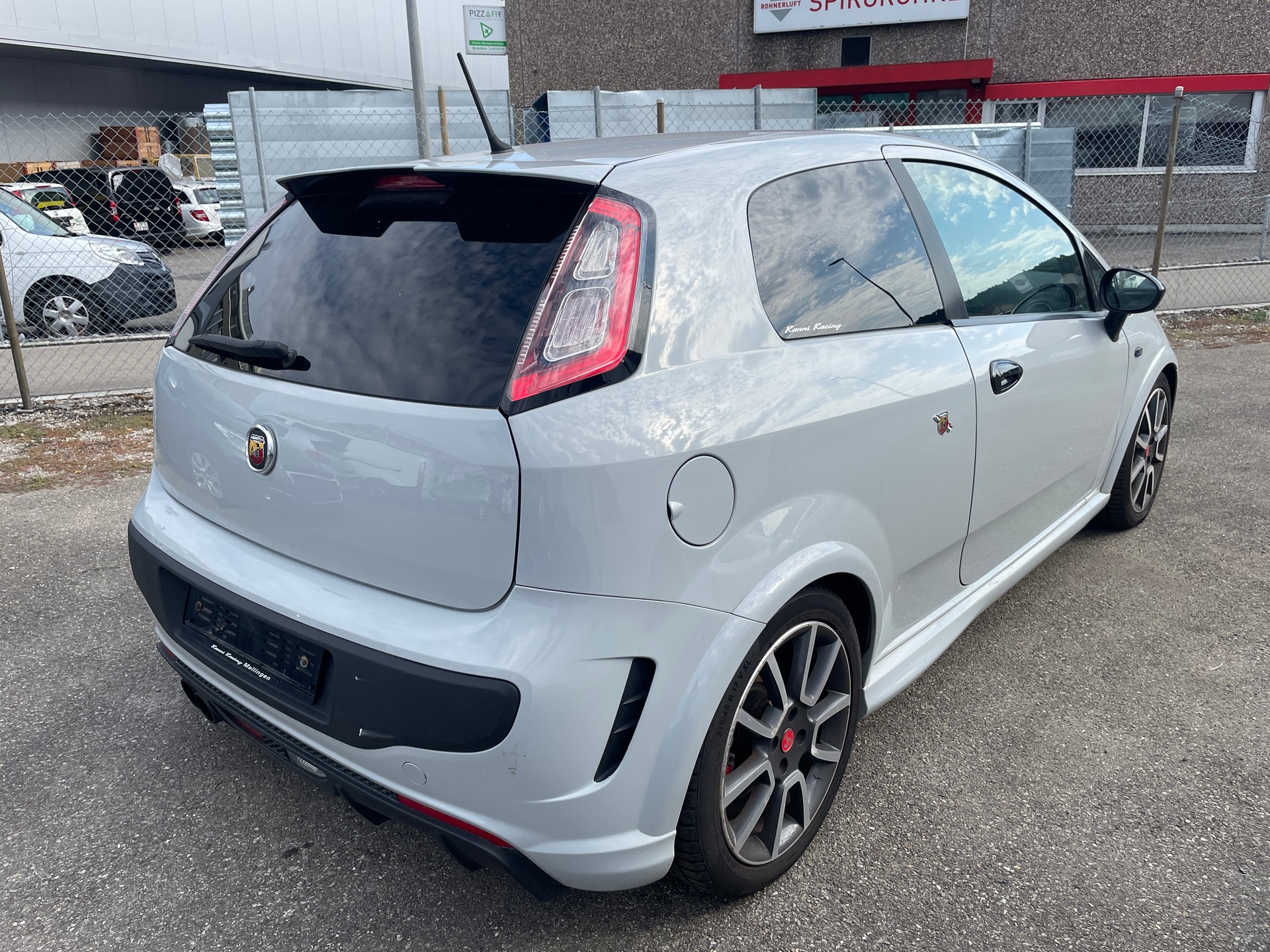FIAT Punto 1.4 16V Turbo Abarth Supersport-image-5