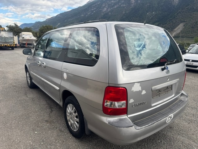 KIA Carnival 2.9 CRDi Family-image-6
