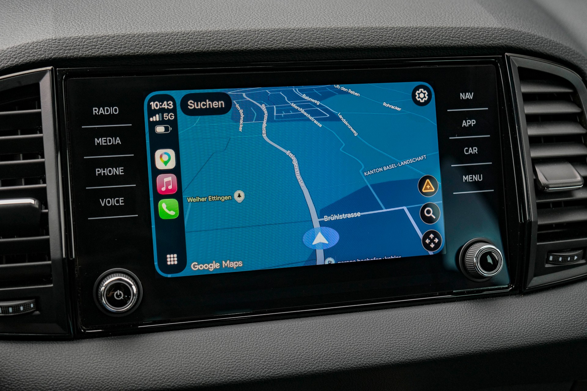 SKODA Karoq 2.0 TDI Fresh 4x4 DSG-image-17
