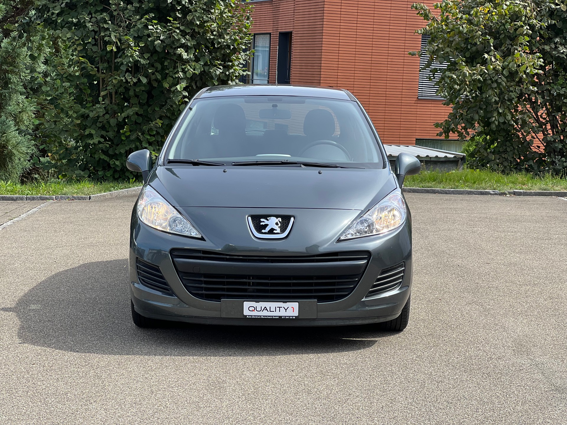 PEUGEOT 207 1.4 16V Allure-image-3
