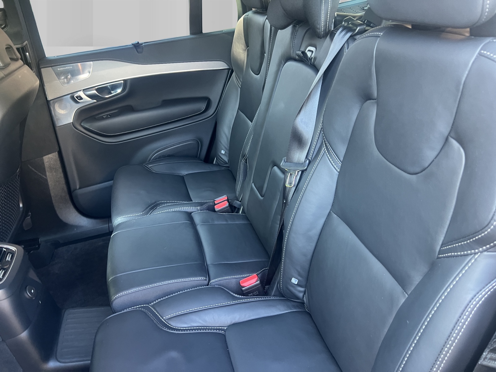 VOLVO XC90 T8 eAWD PluginHybrid R-Design Geartronic-image-6