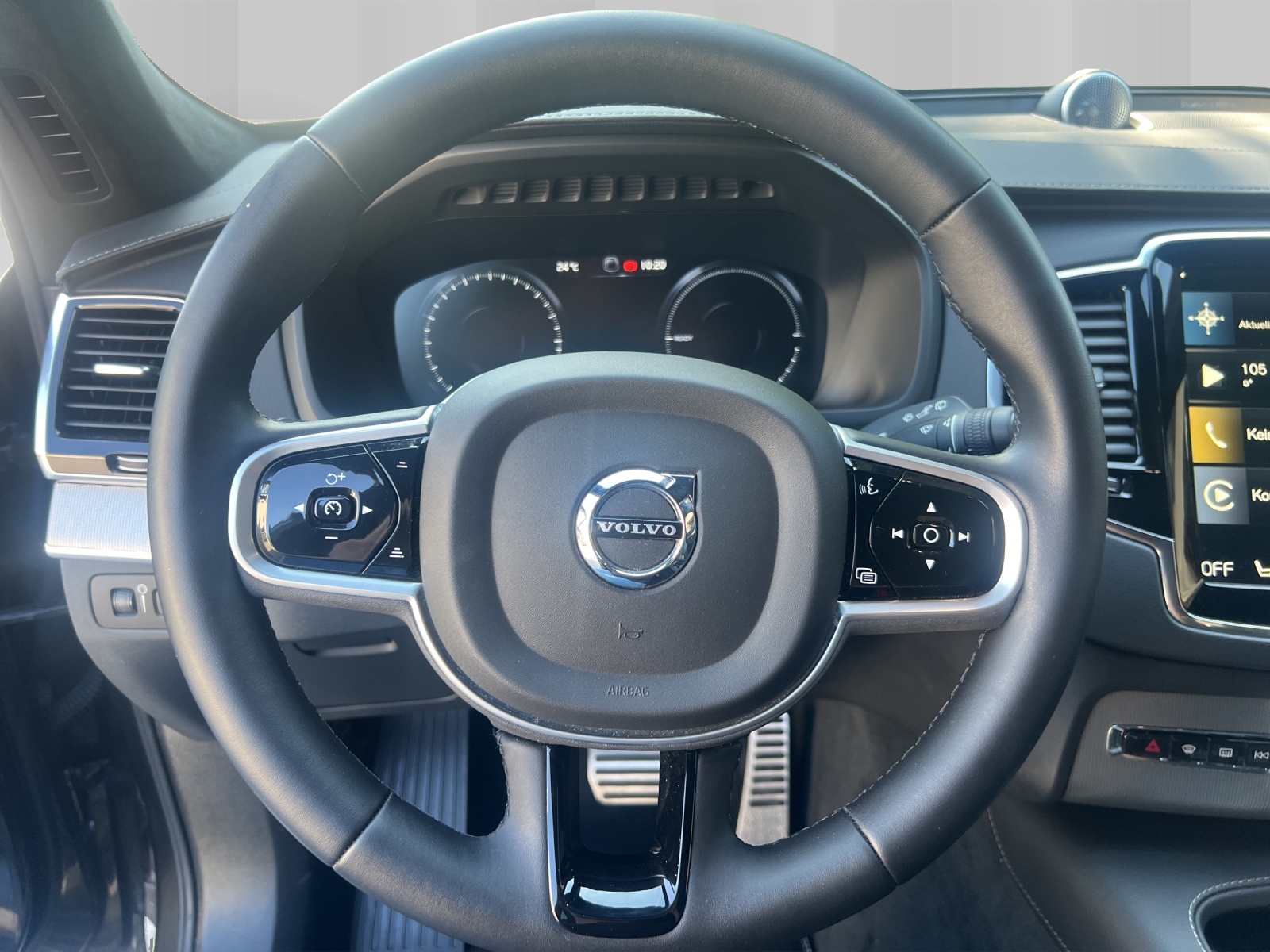 VOLVO XC90 T8 eAWD PluginHybrid R-Design Geartronic-image-5