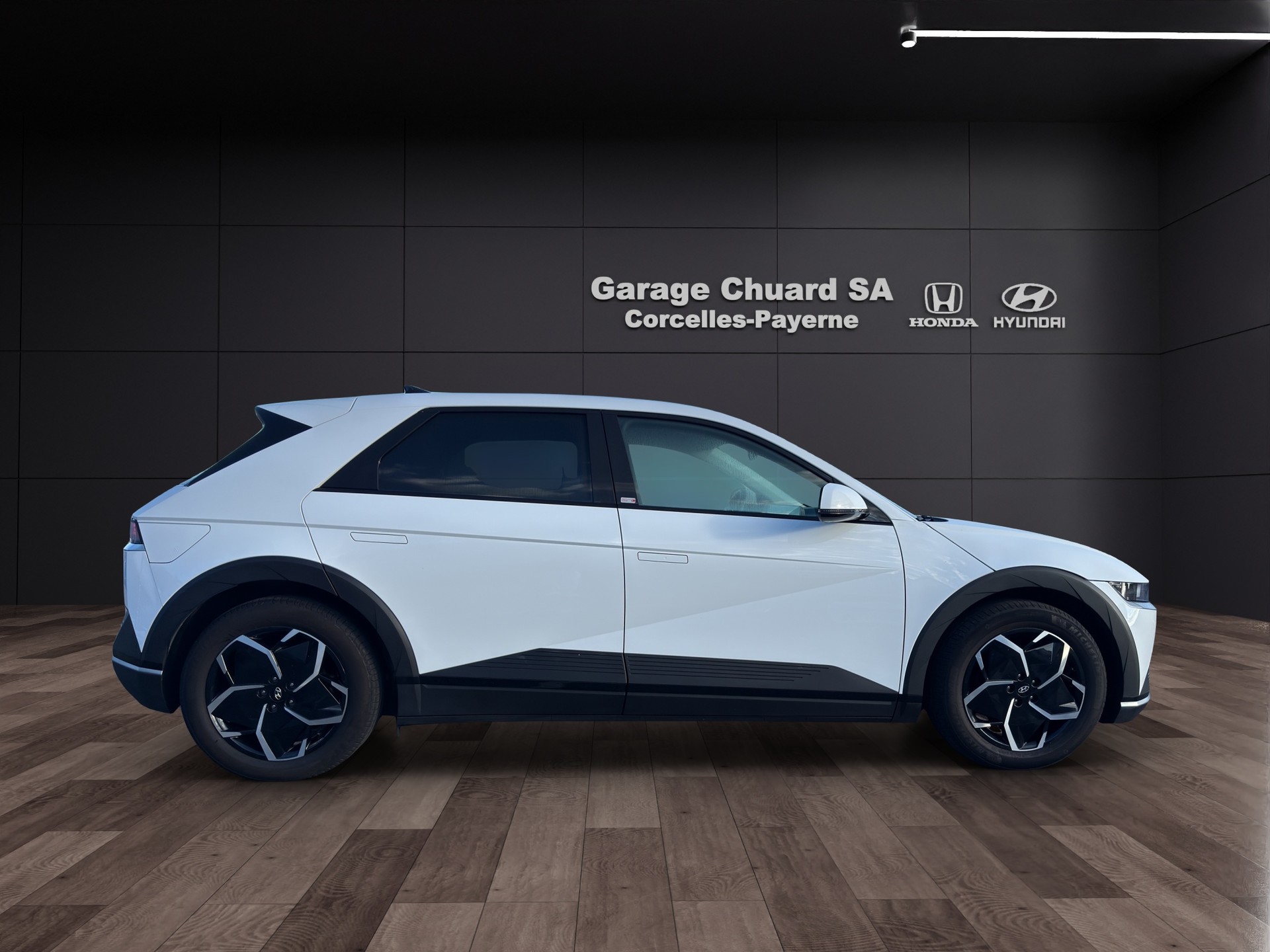 HYUNDAI Ioniq 5 77kWh Amplia 2WD-image-3
