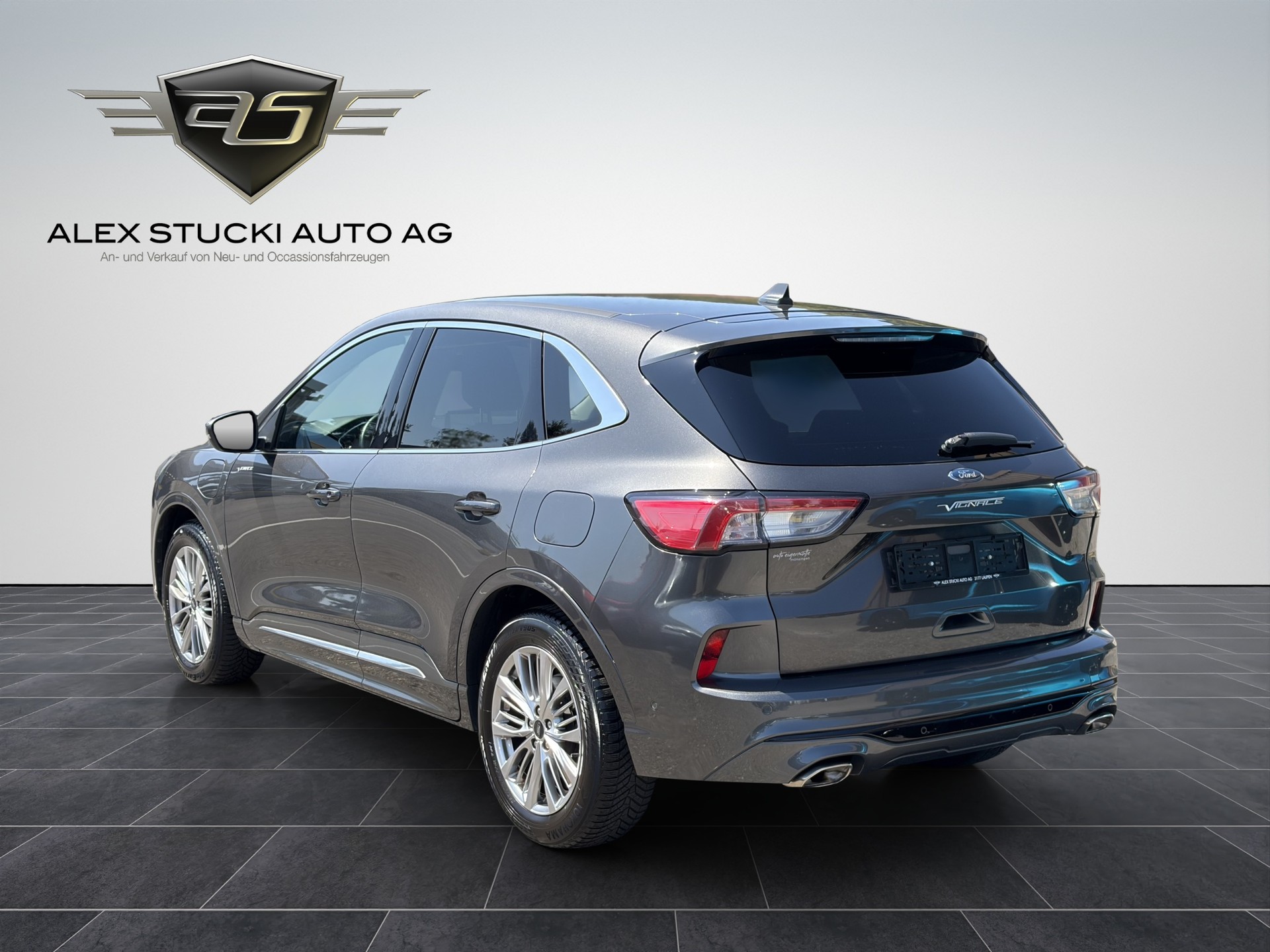 FORD Kuga 2.5 PHEV Vignale 2WD-image-5