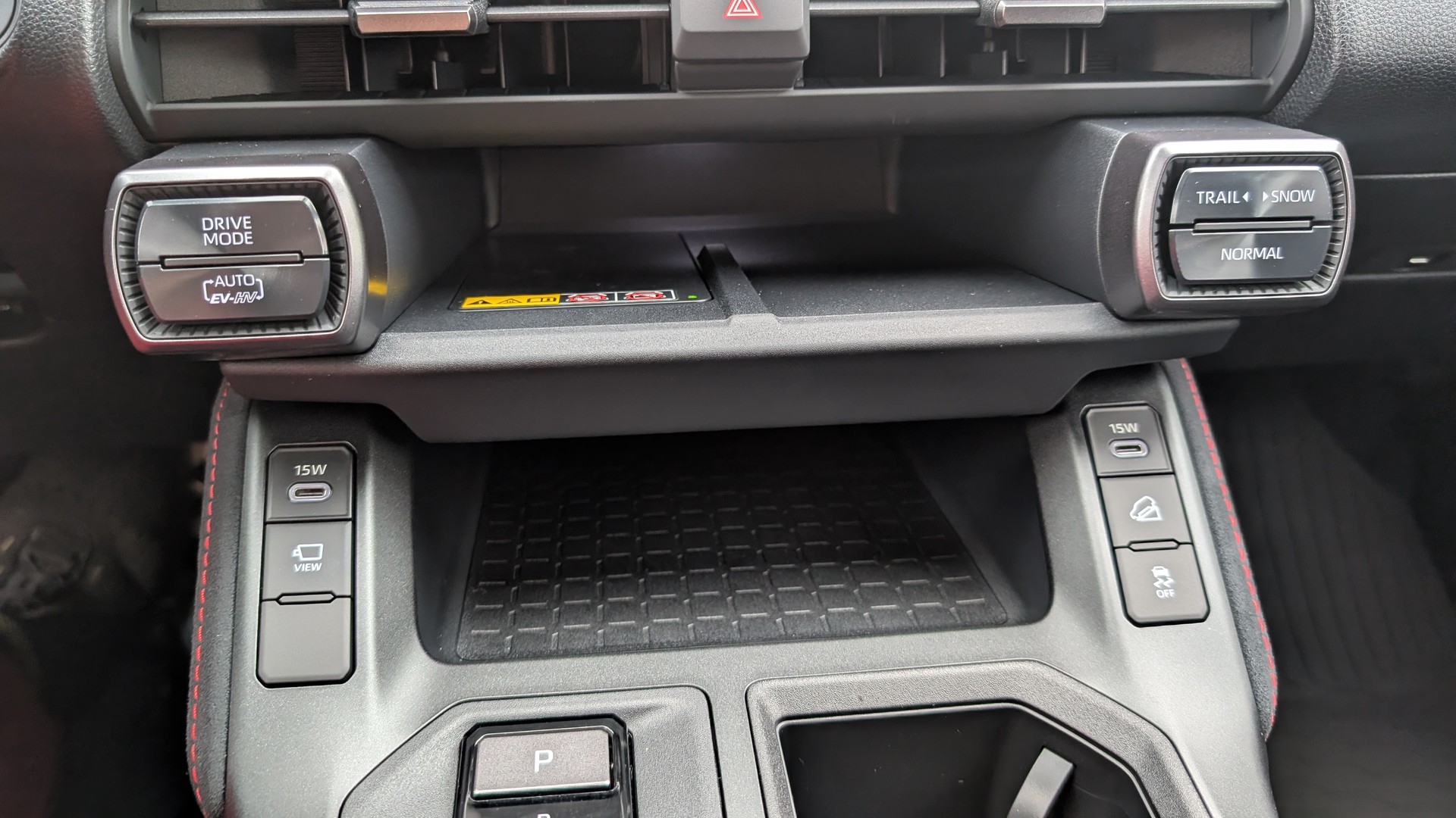 TOYOTA RAV-4 2.5 PHEV GR Sport e-CVT AWD-image-23