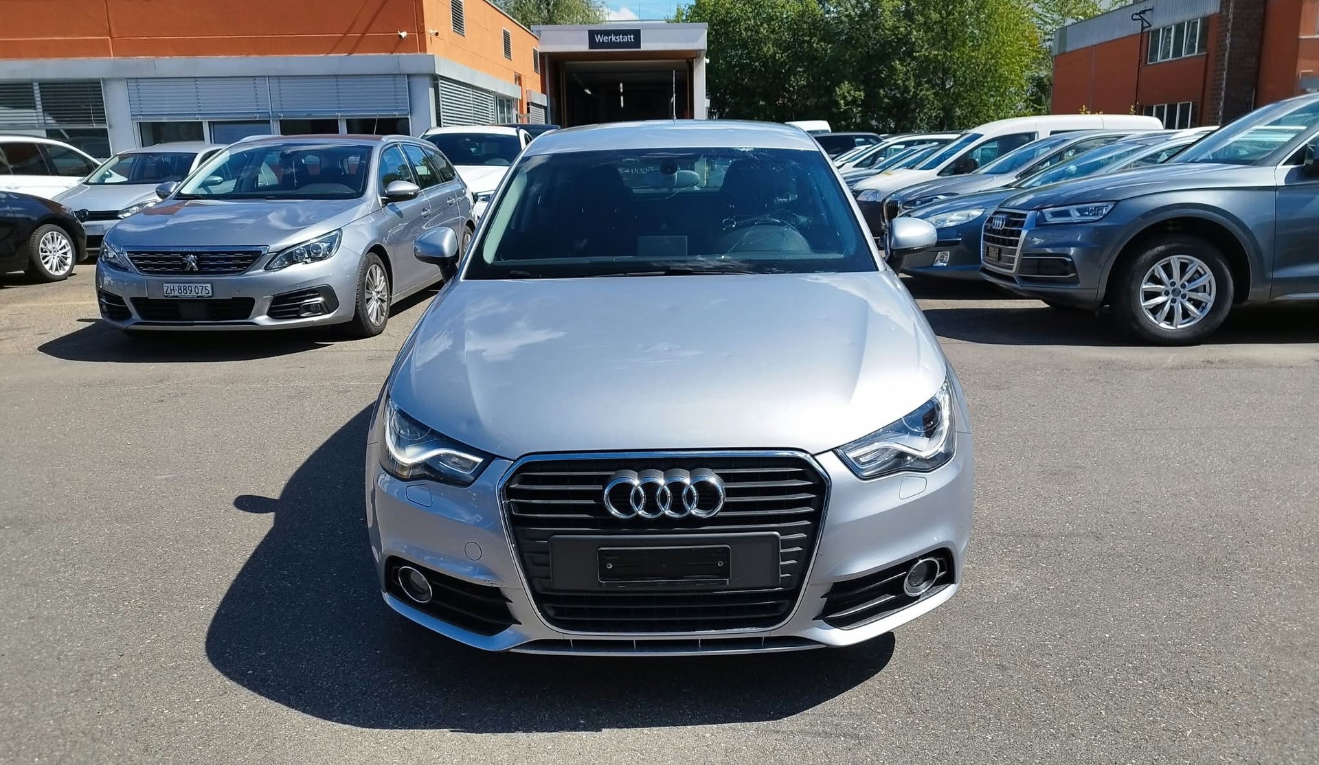 AUDI A1 Sportback 1.4 TFSI Ambition S-tronic-image-4