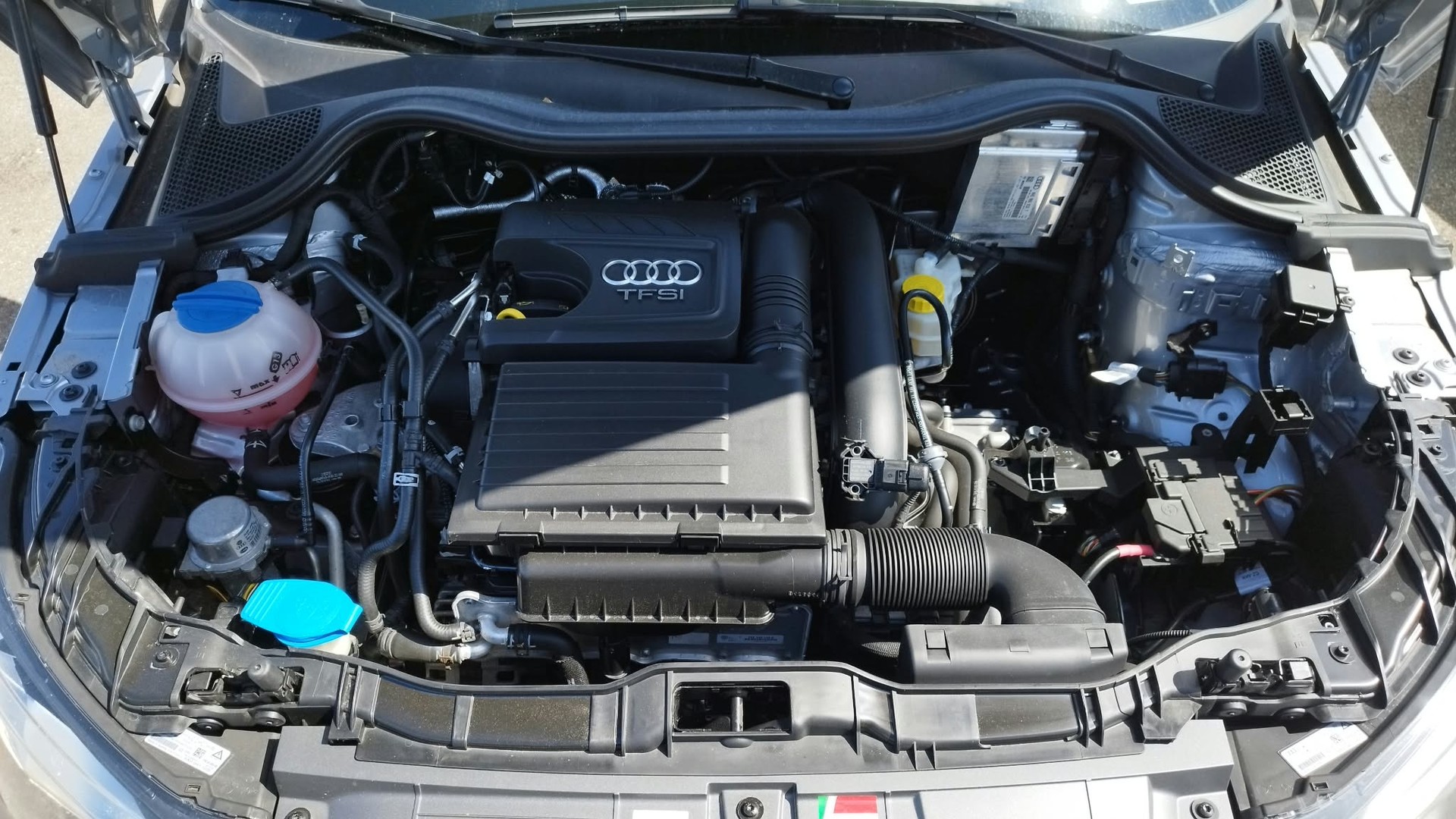 AUDI A1 Sportback 1.4 TFSI Ambition S-tronic-image-6