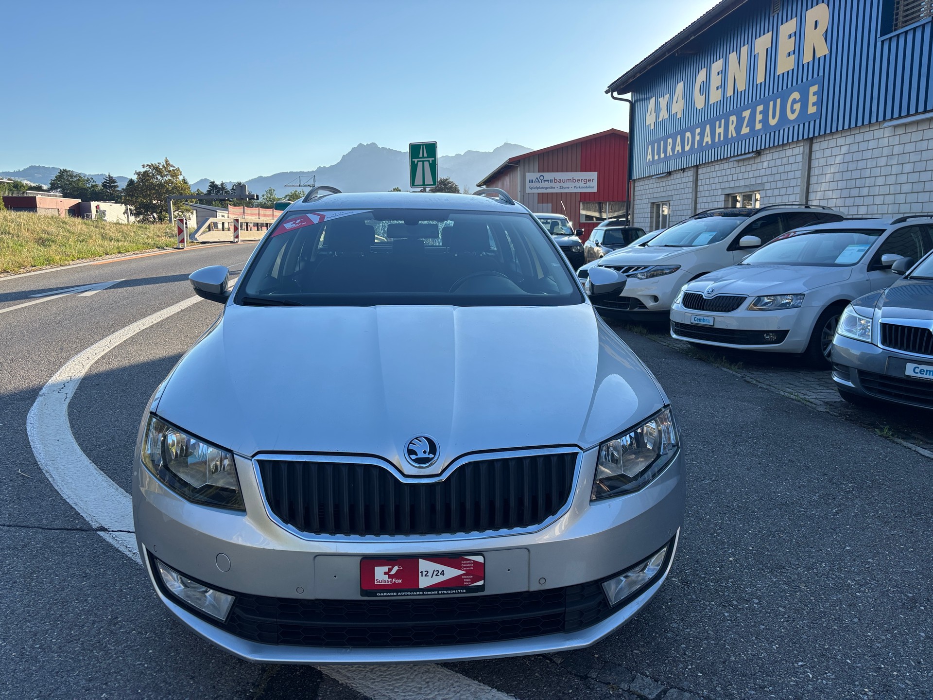 SKODA Octavia Combi 2.0 TDI Ambition 4x4-image-1