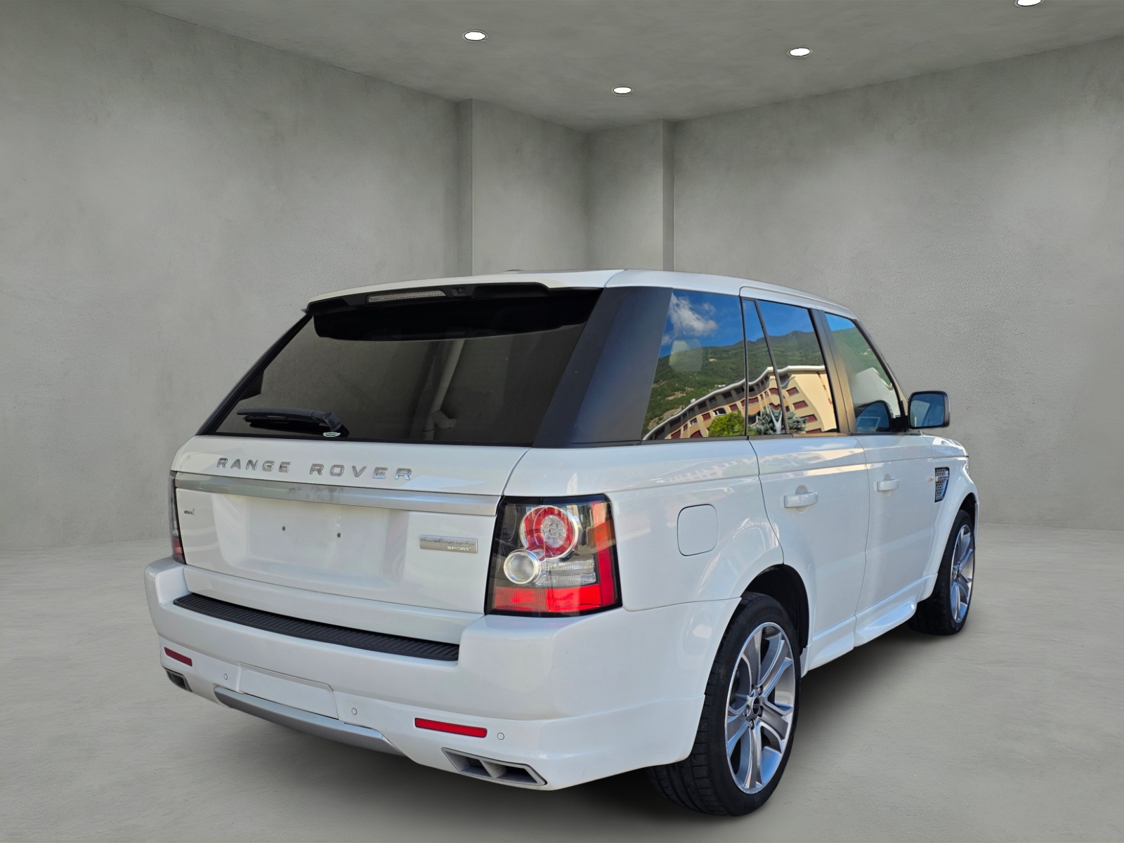 LAND ROVER Range Rover Sport 3.0 TDV6 Autobiography Automatic-image-7