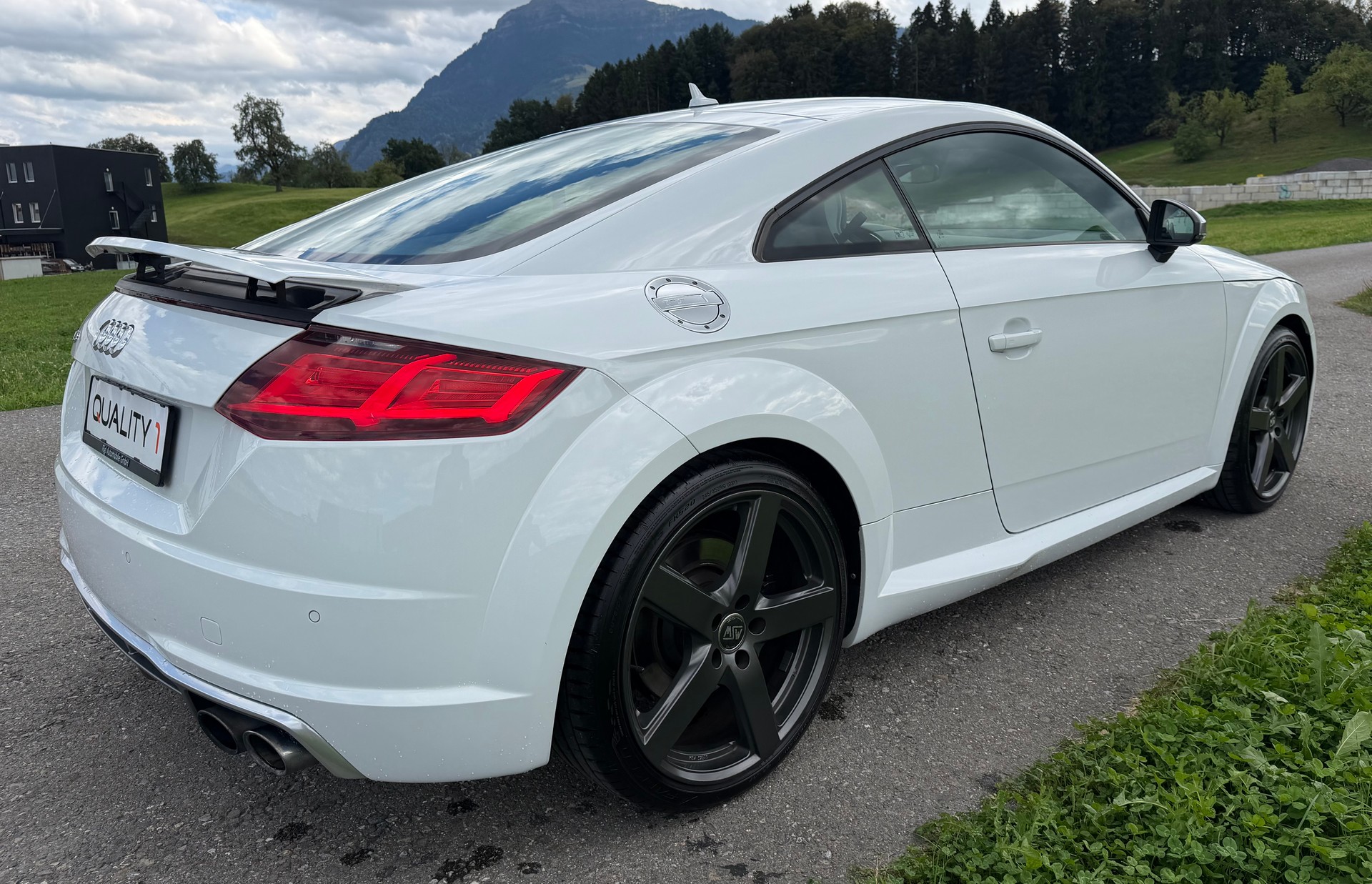 AUDI TTS Coupé 2.0 TFSI quattro S-tronic-image-5