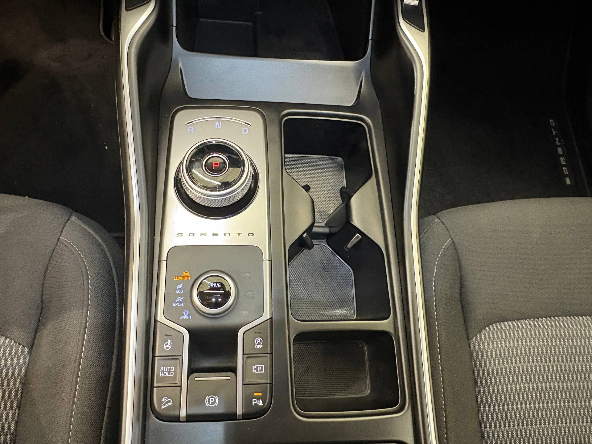 KIA Sorento 2.2 SmartD-image-11