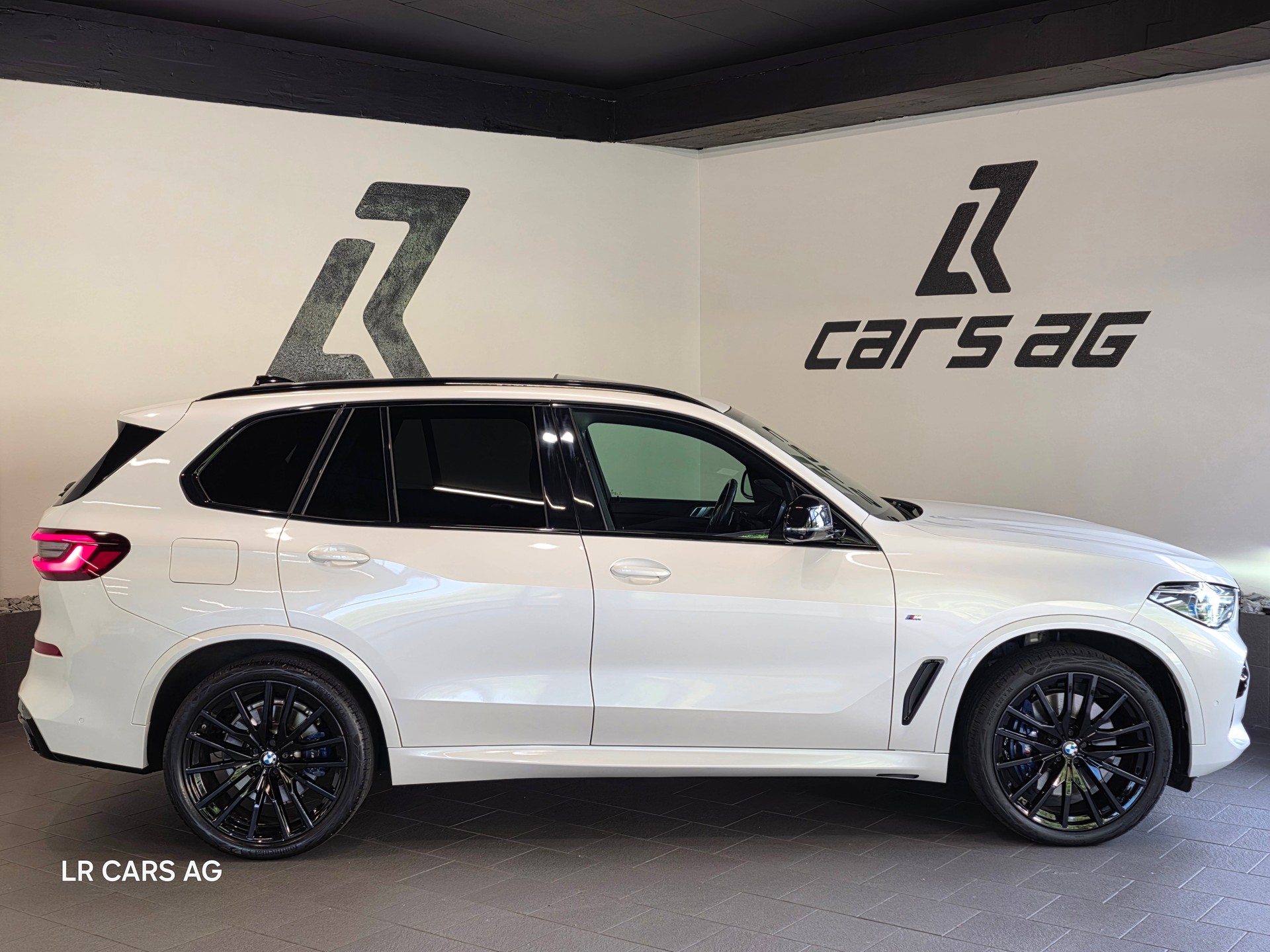BMW X5 xDrive 48V 40d M Sport Steptronic-image-5